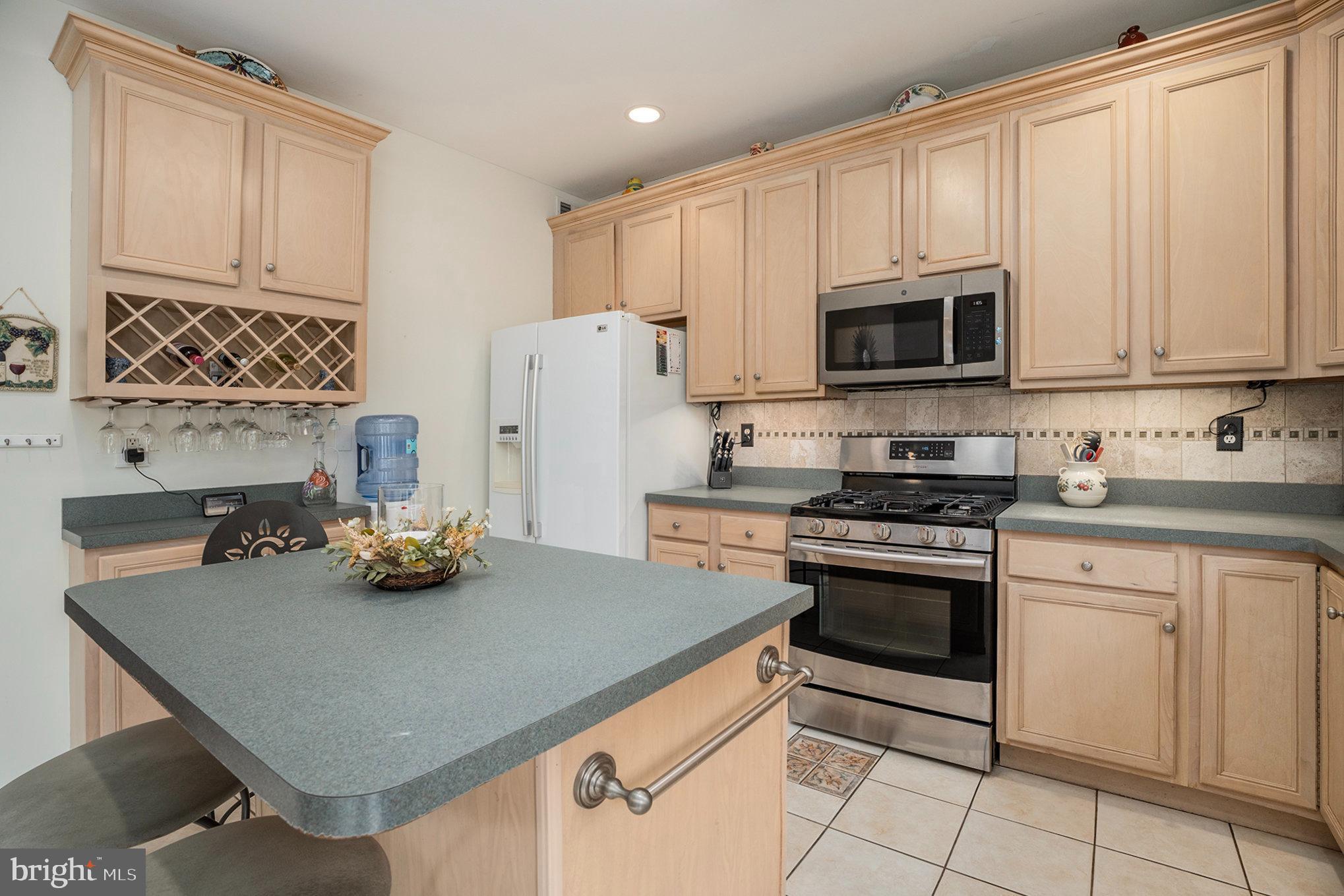 SOMERTON - Residential