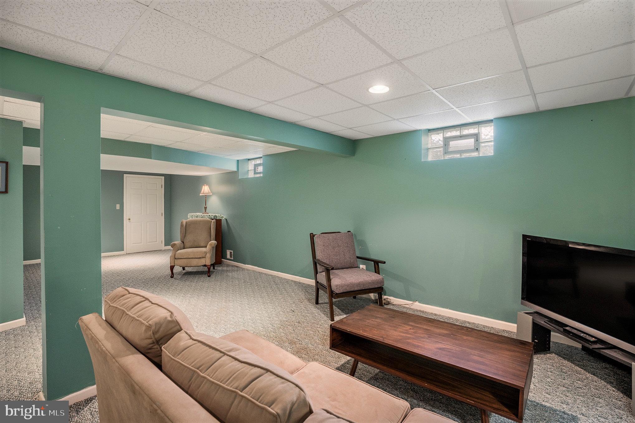 SOMERTON - Residential