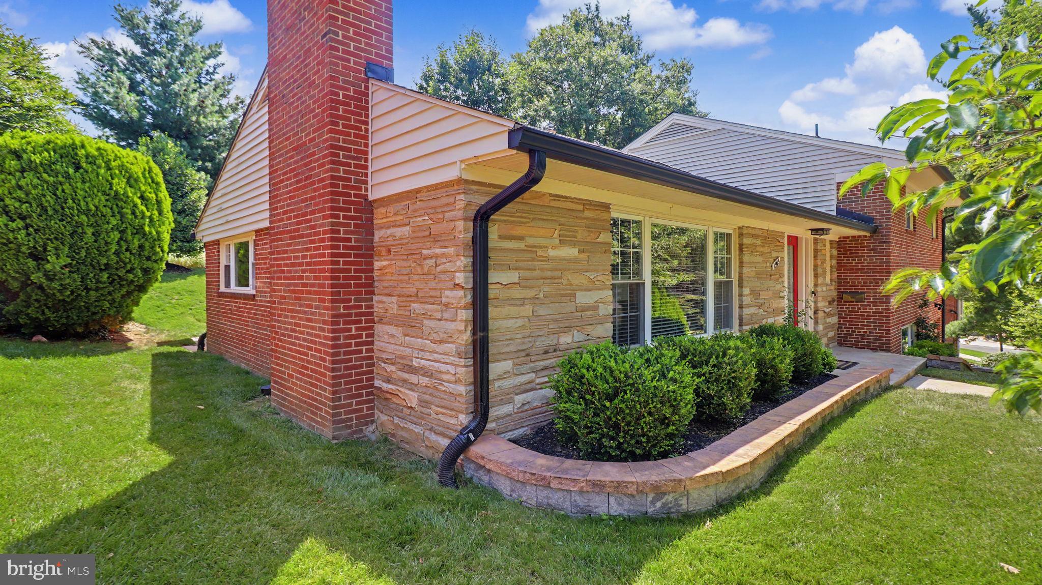 1905 TULIP STREET NW