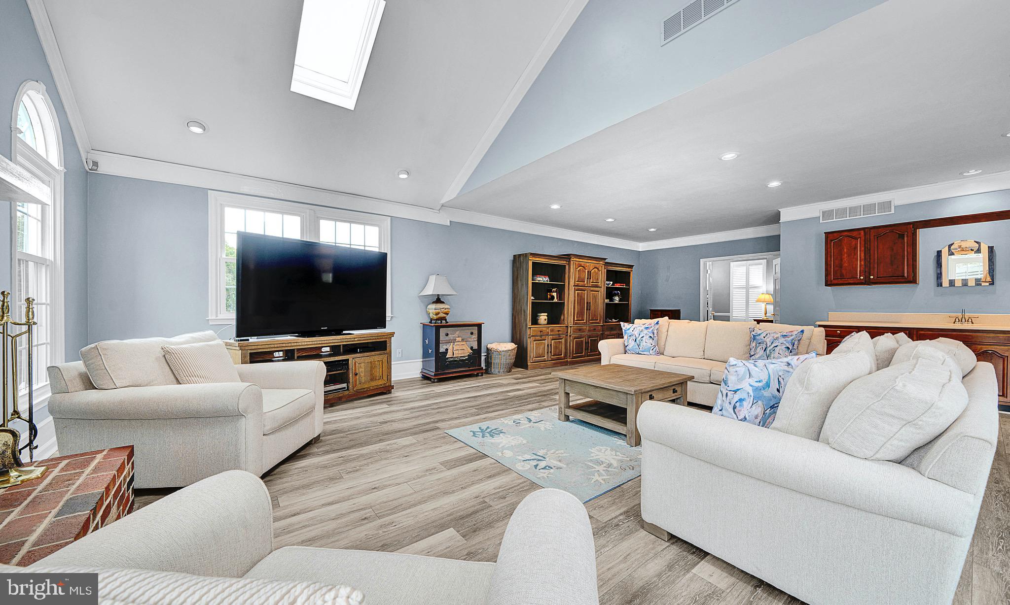 HIGHSPIRE - Residential