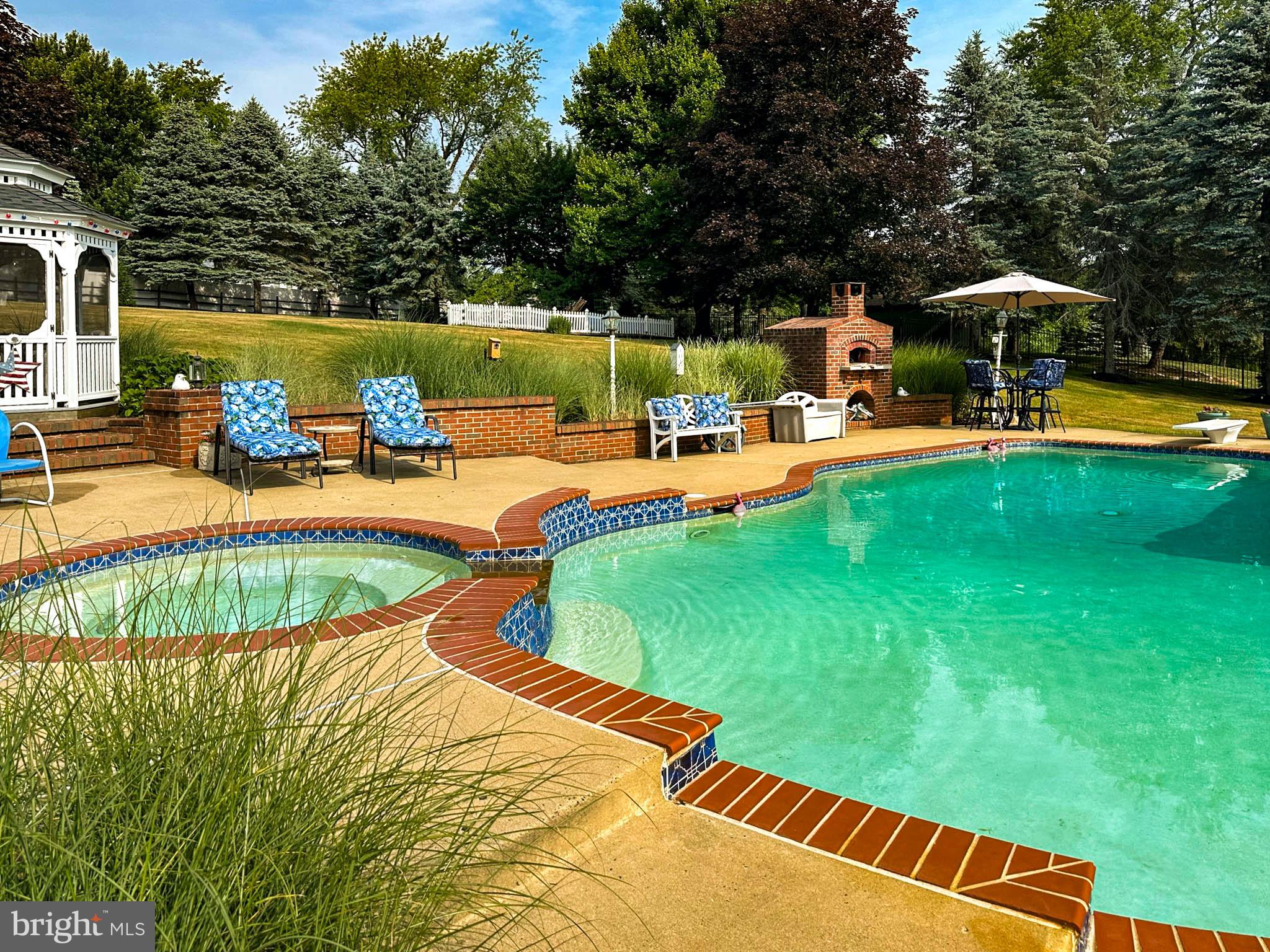 HIGHSPIRE - Residential