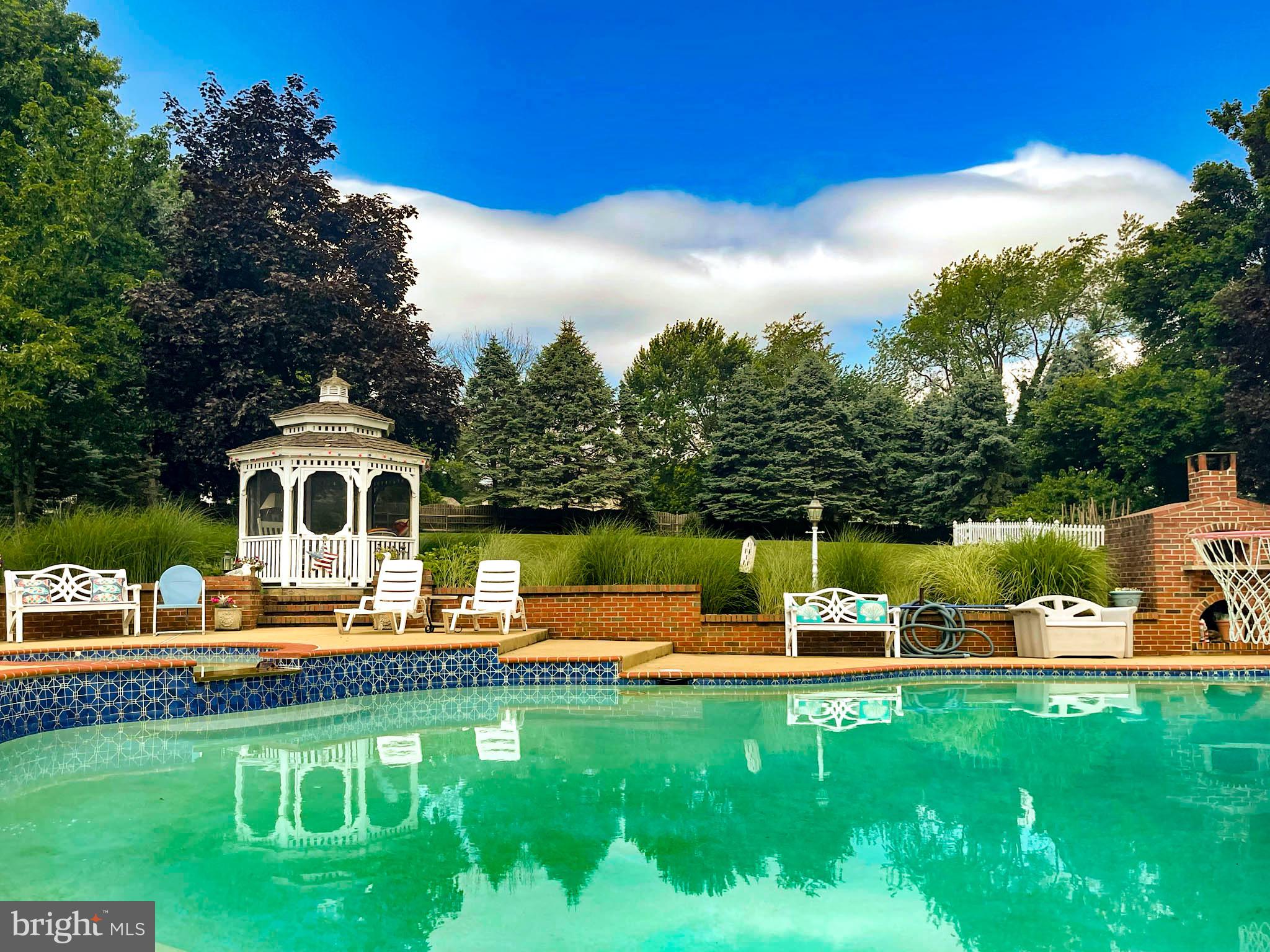 HIGHSPIRE - Residential