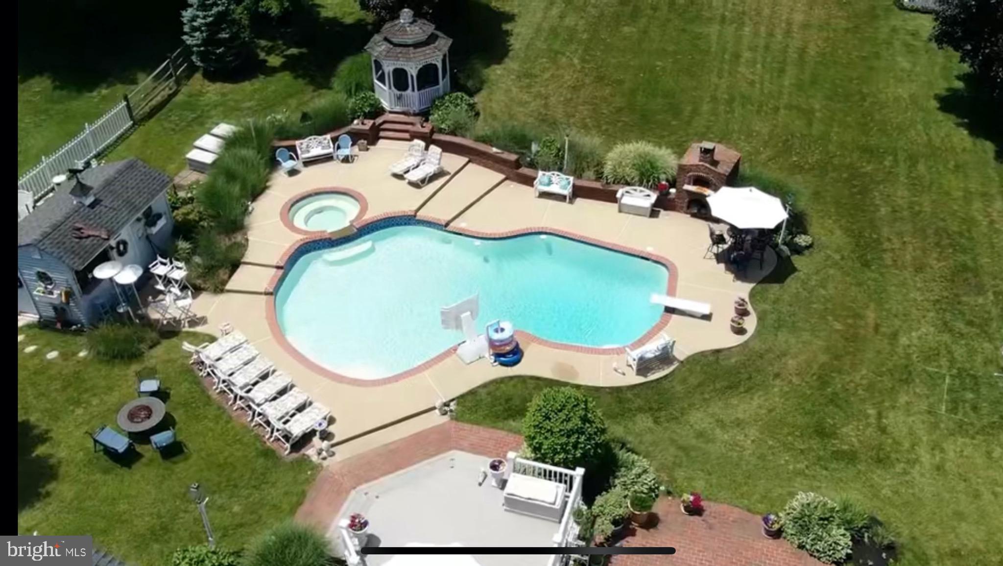 HIGHSPIRE - Residential