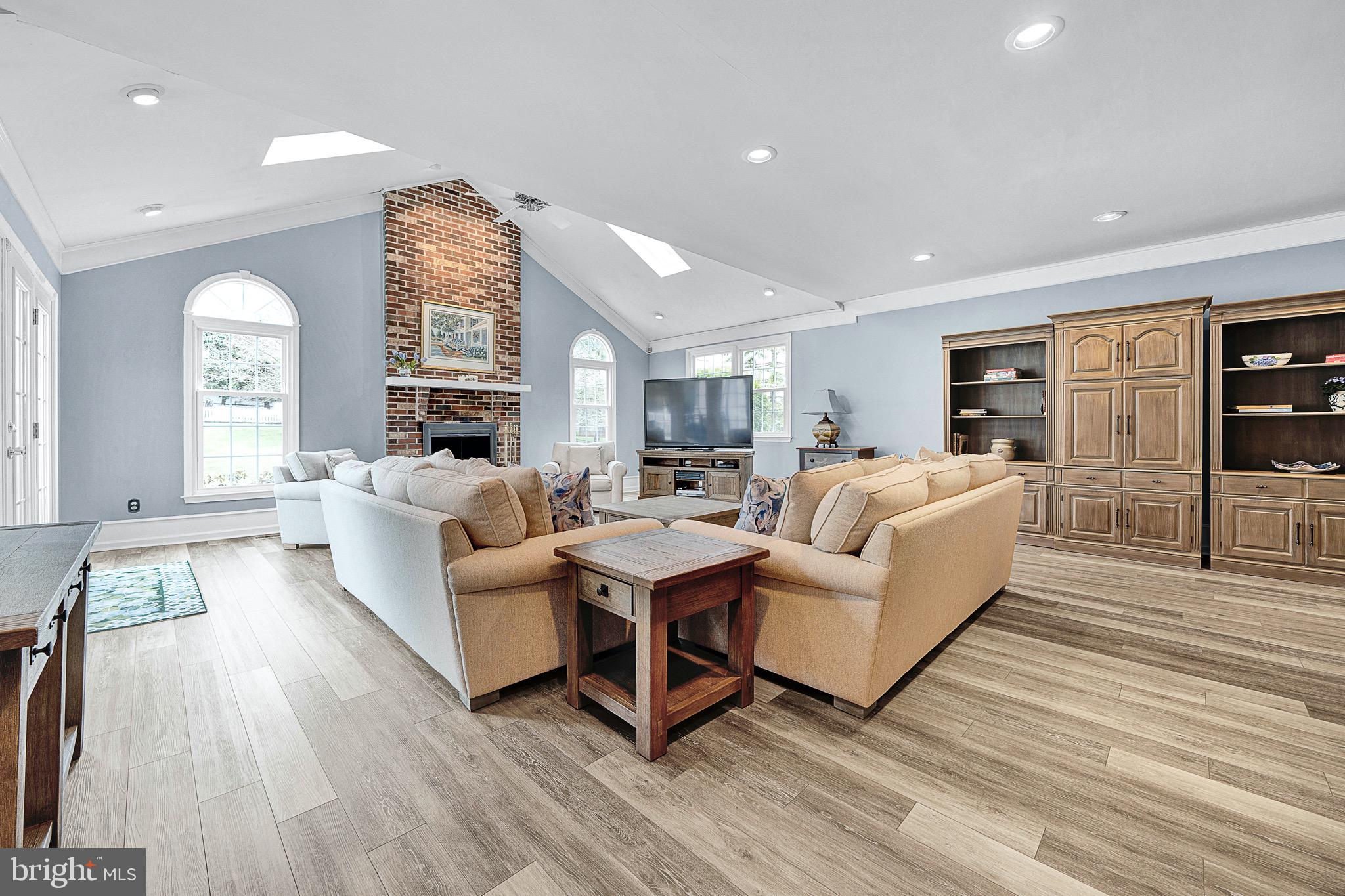 HIGHSPIRE - Residential