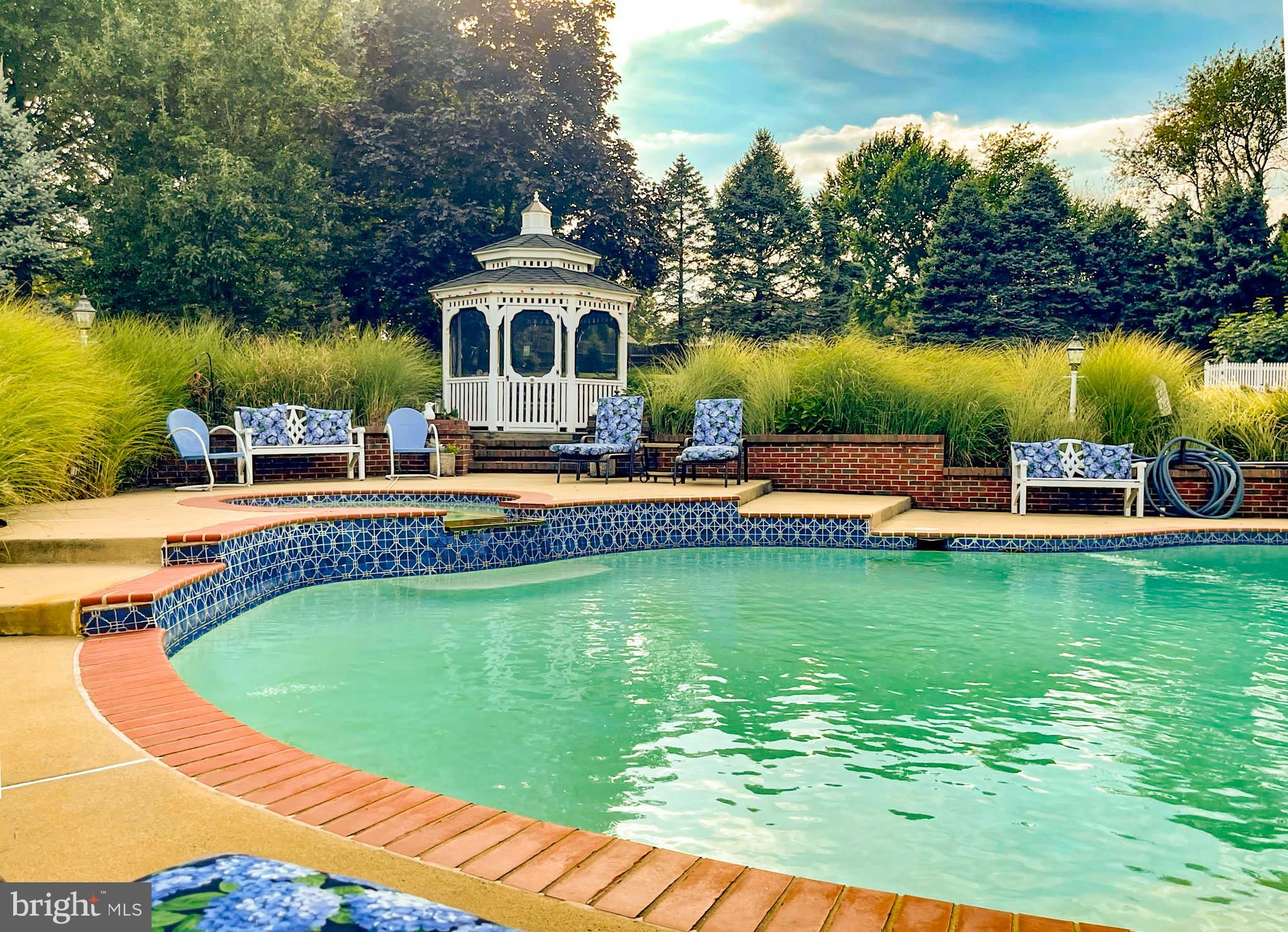 HIGHSPIRE - Residential