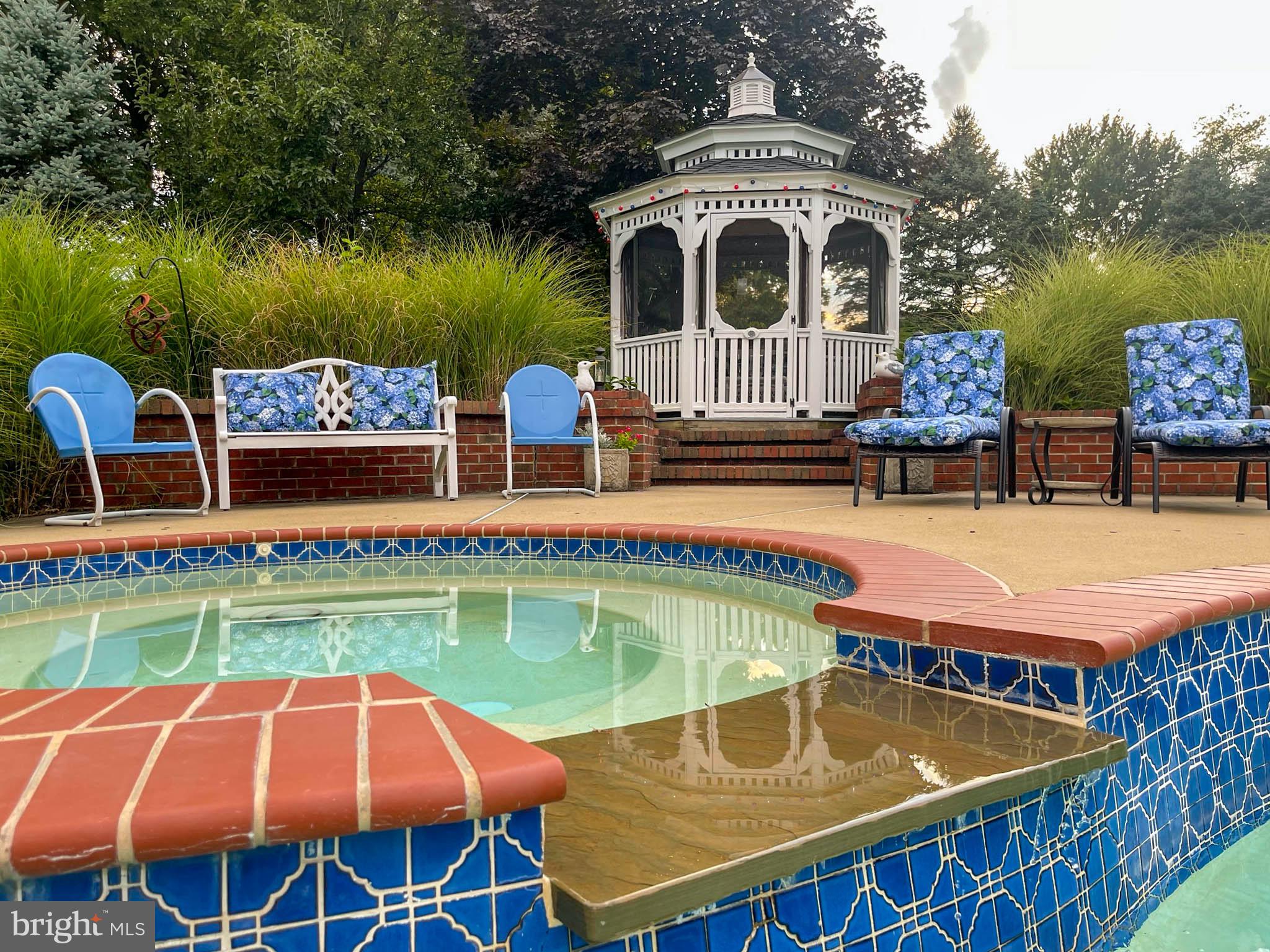 HIGHSPIRE - Residential