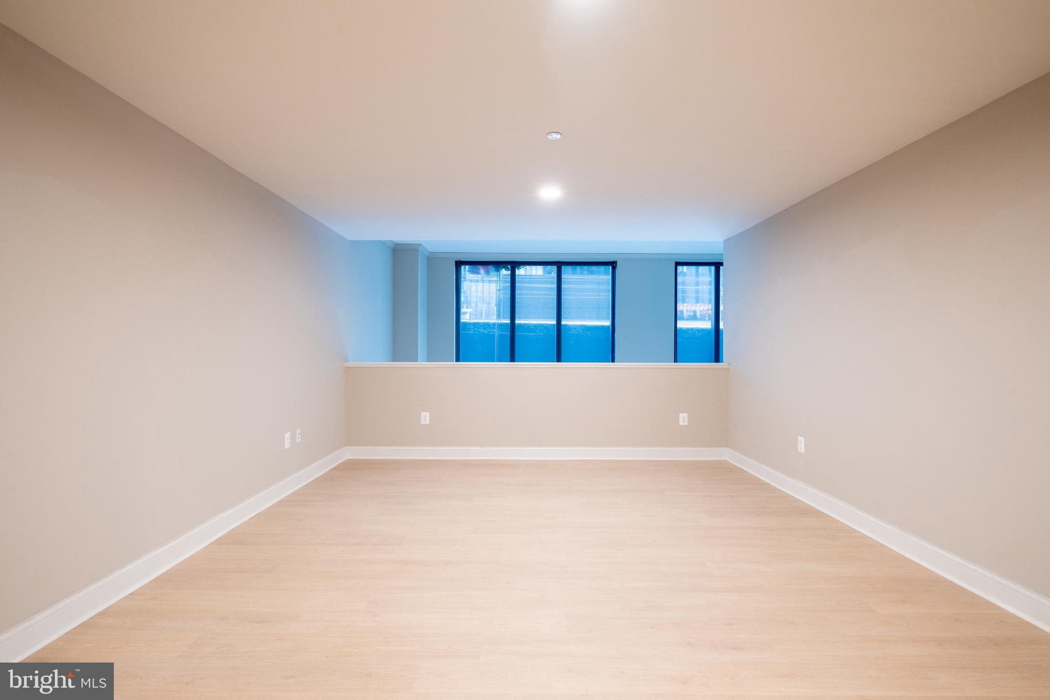 LOGAN SQUARE - Residential Lease