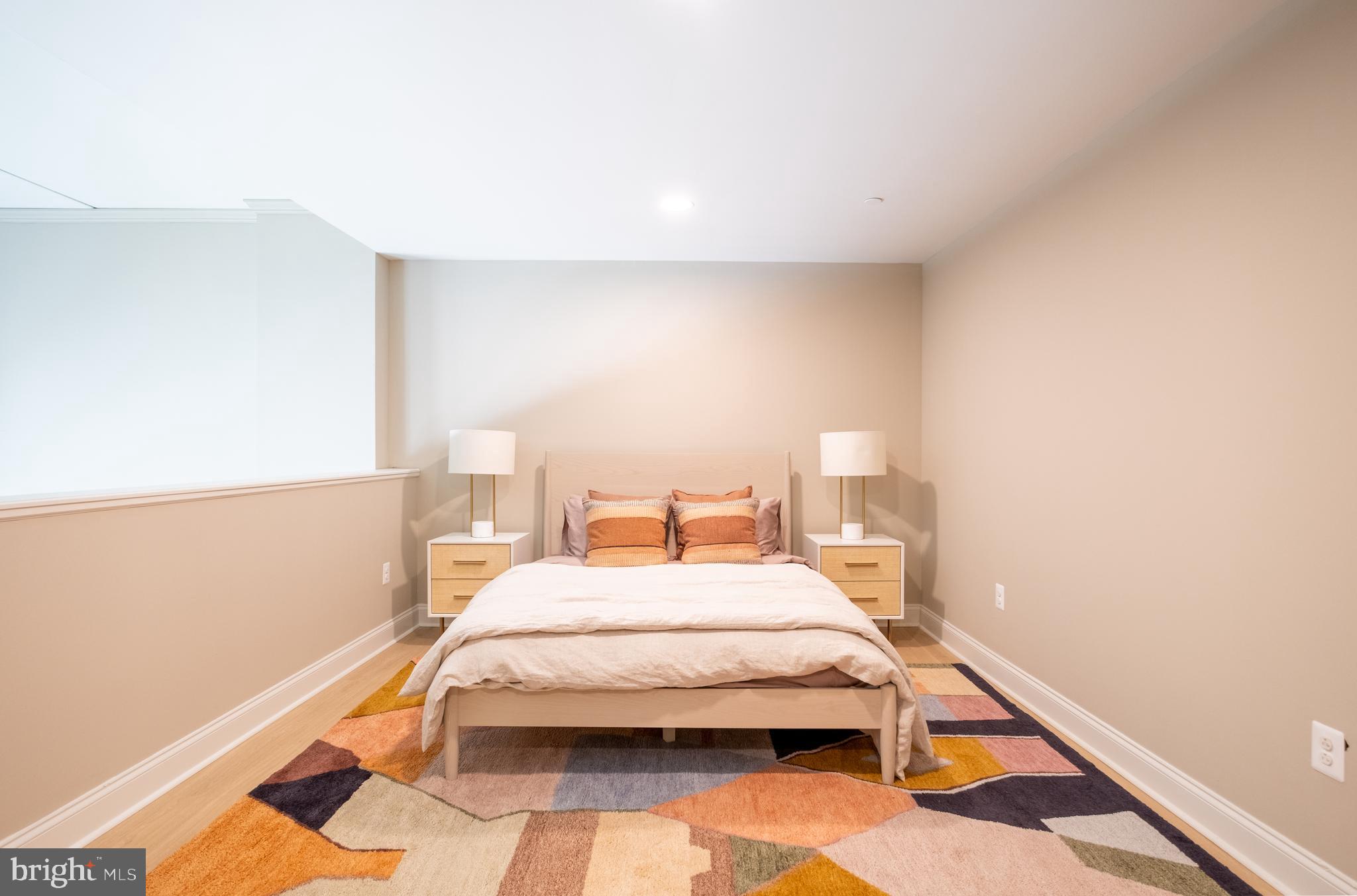 LOGAN SQUARE - Residential Lease