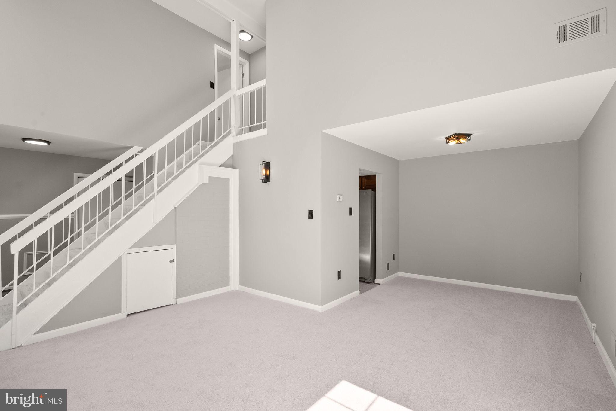 SUGARLAND RUN - Residential