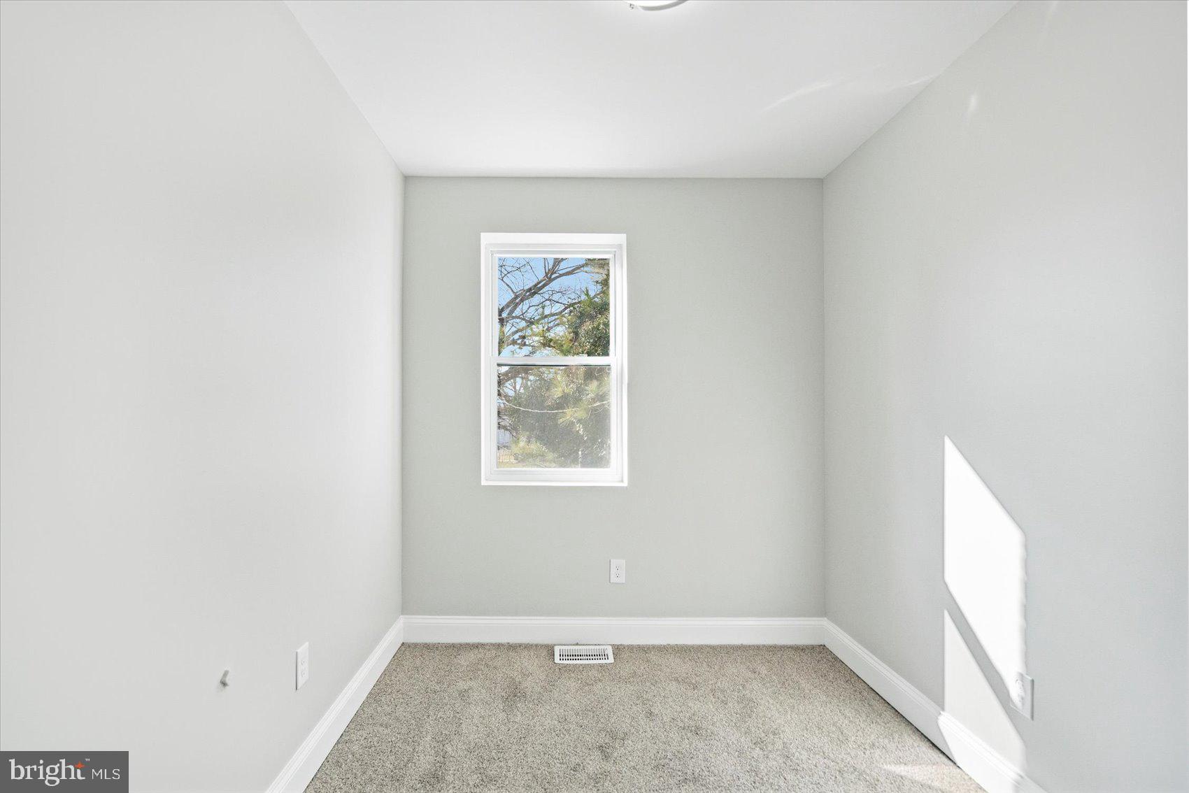 WOODMERE - Residential