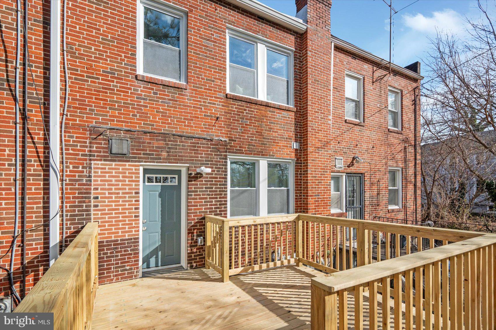 WOODMERE - Residential