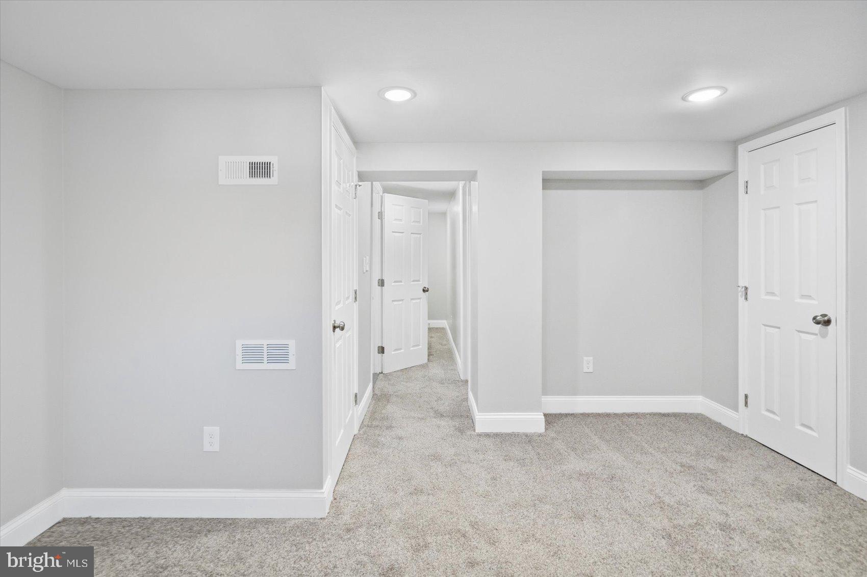 WOODMERE - Residential