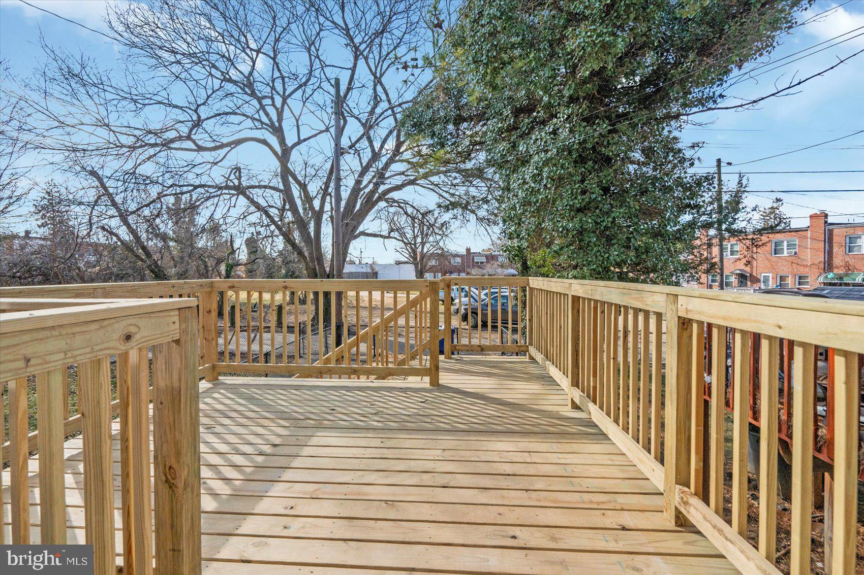 WOODMERE - Residential