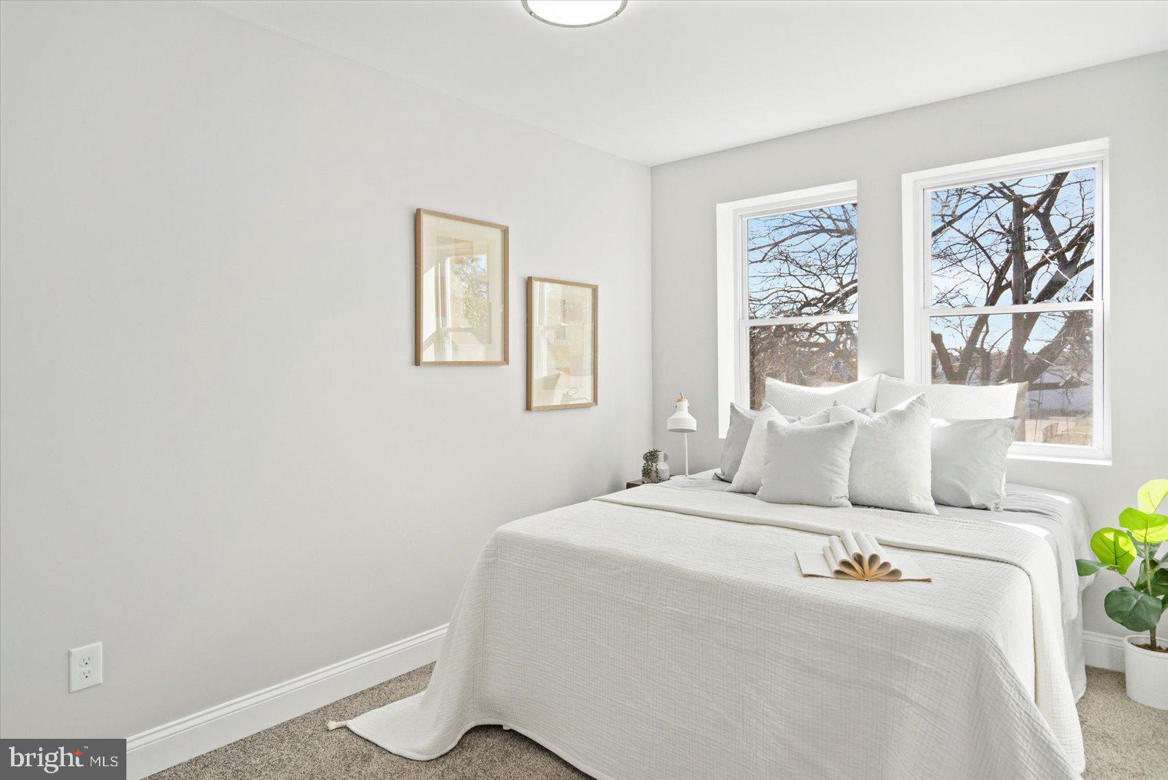 WOODMERE - Residential