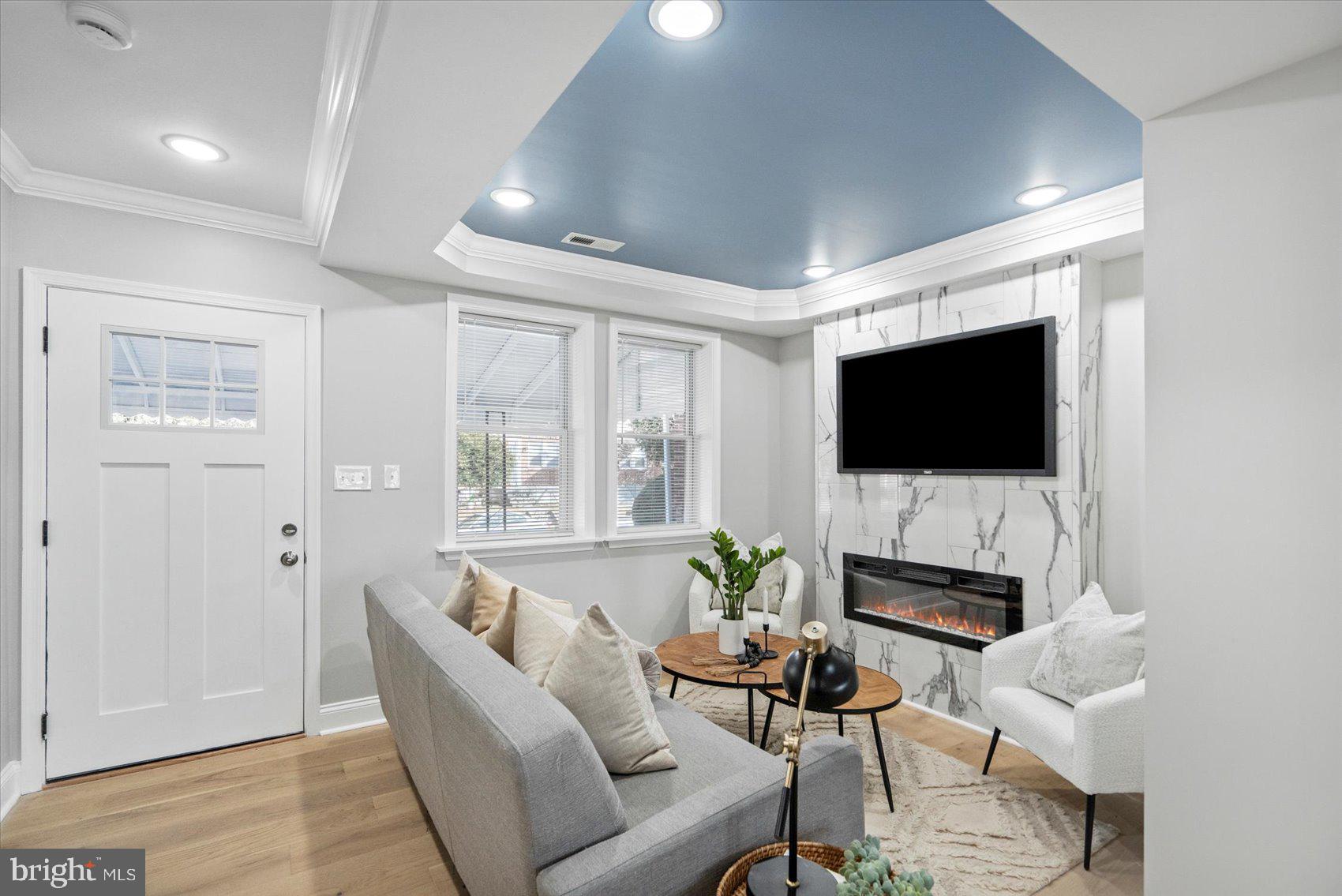 WOODMERE - Residential