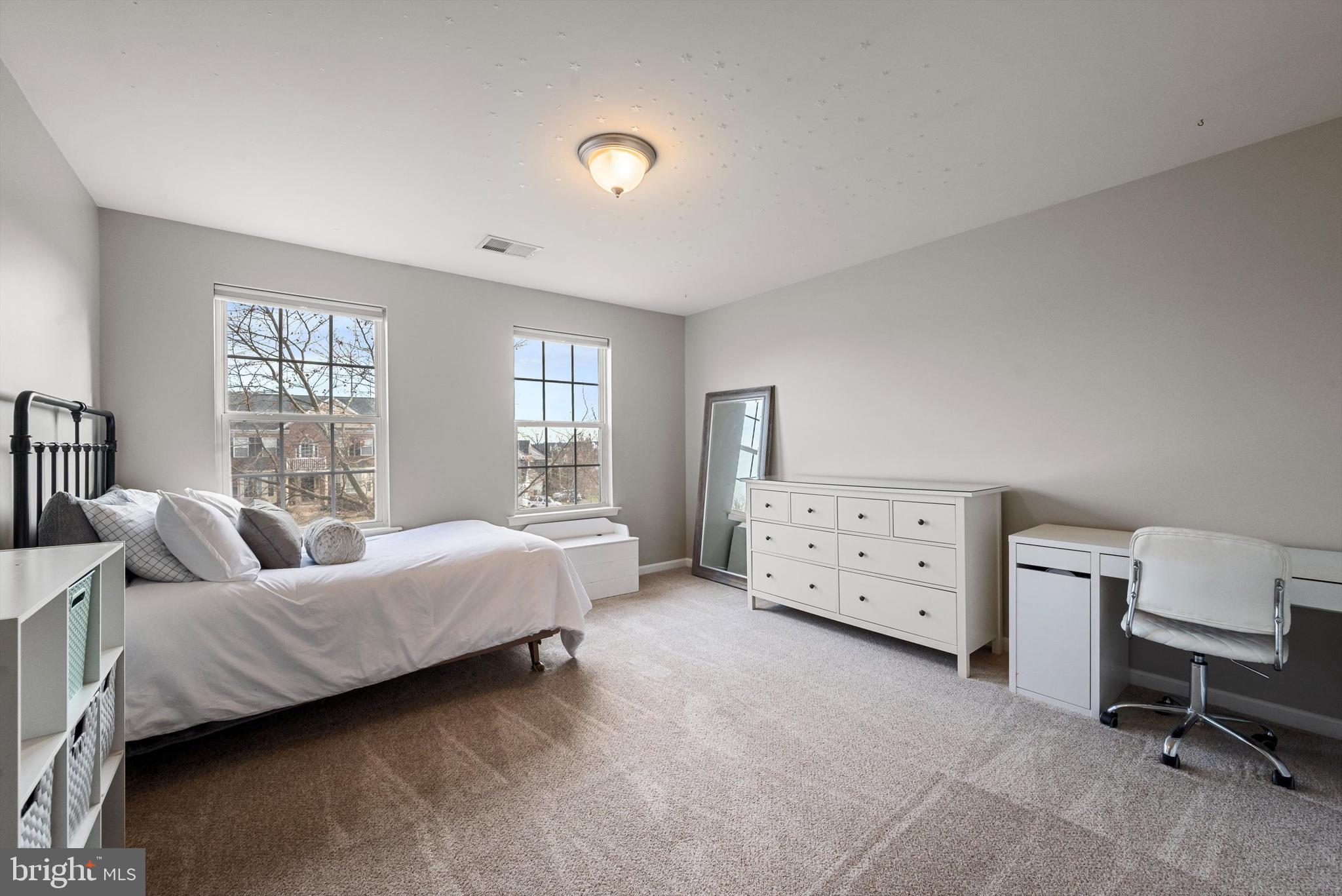 FIELDSTONE - Residential