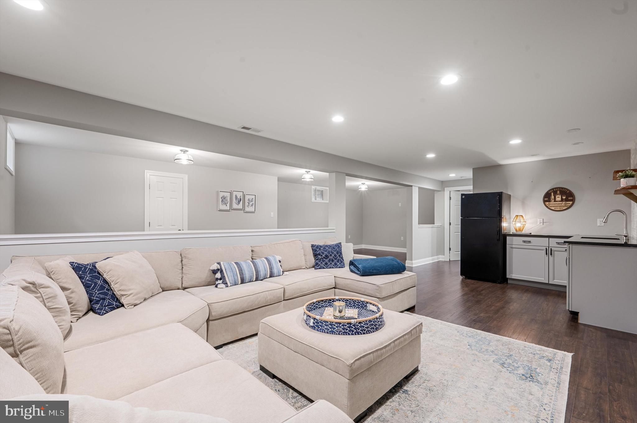 FIELDSTONE - Residential