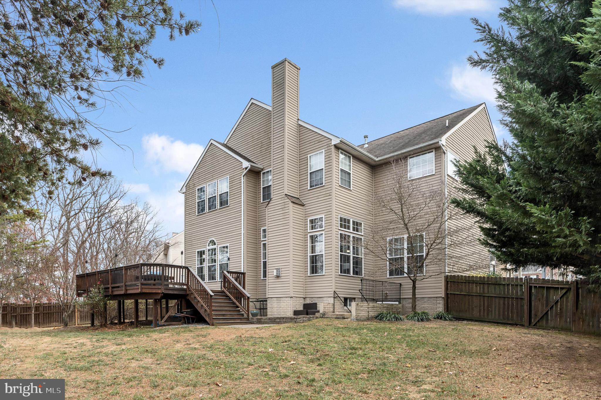 FIELDSTONE - Residential