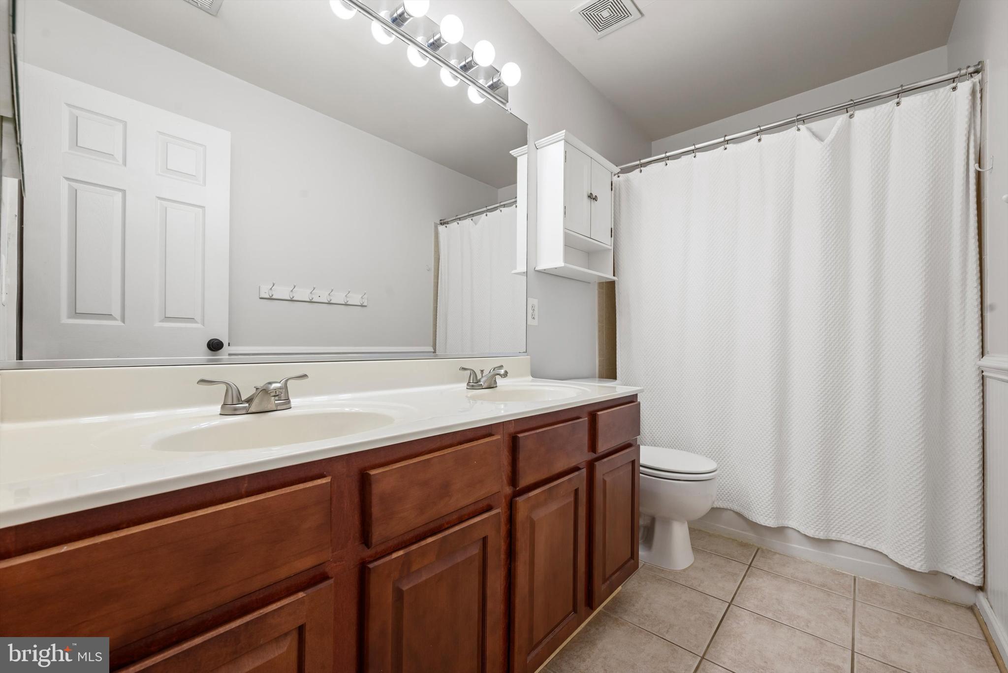 FIELDSTONE - Residential