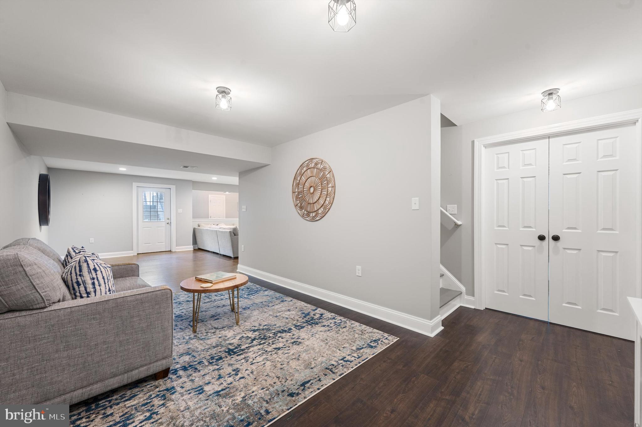 FIELDSTONE - Residential