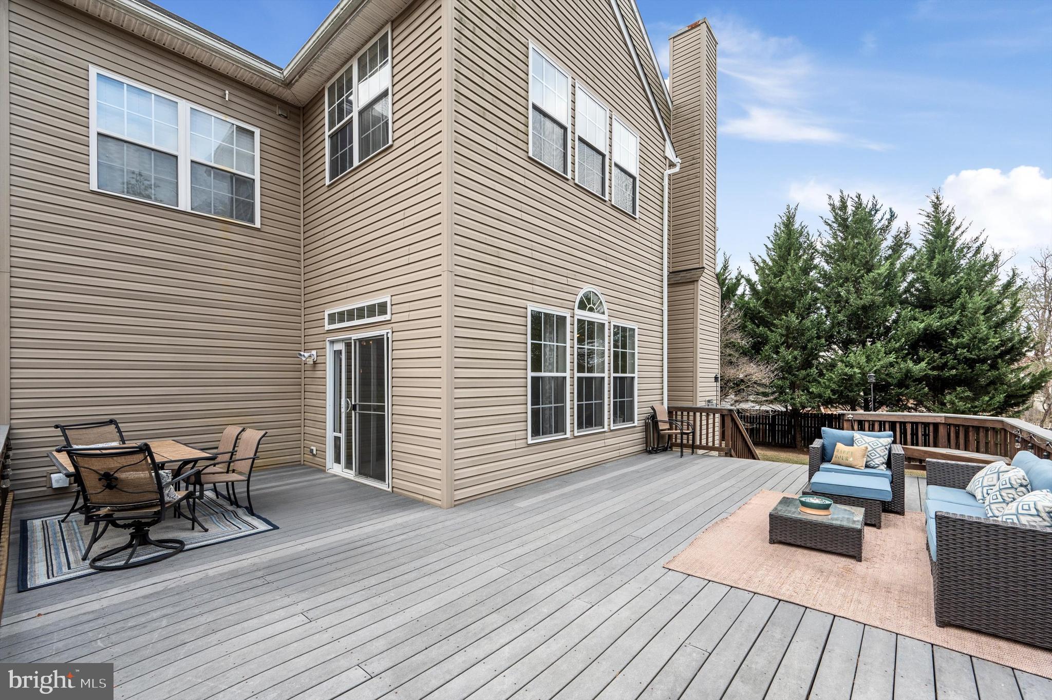 FIELDSTONE - Residential