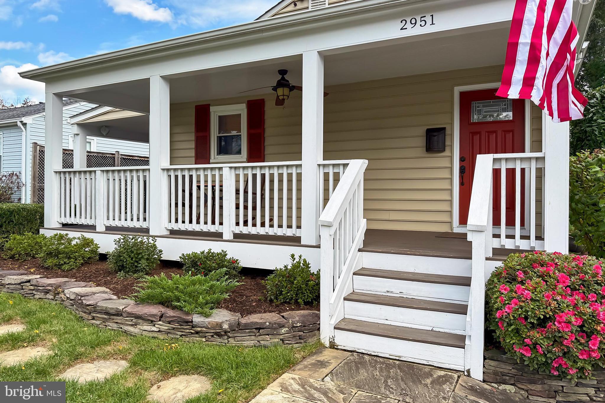 HOME CREST - Residential Lease