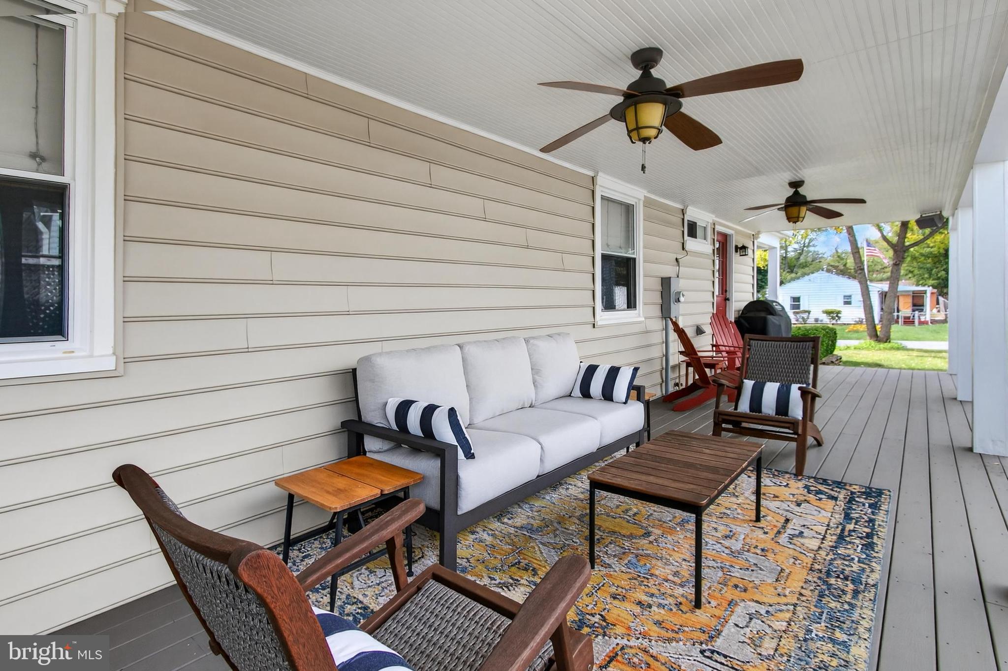 HOME CREST - Residential Lease