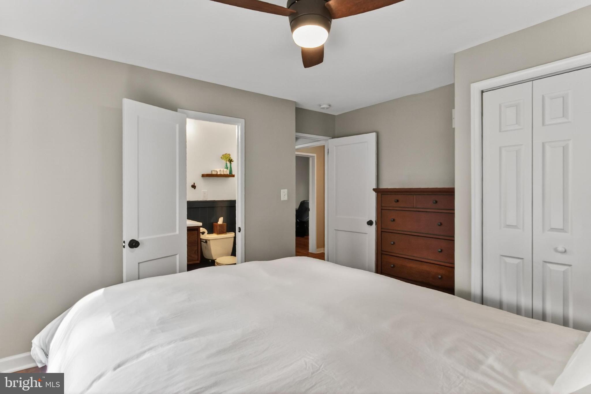 HOME CREST - Residential Lease