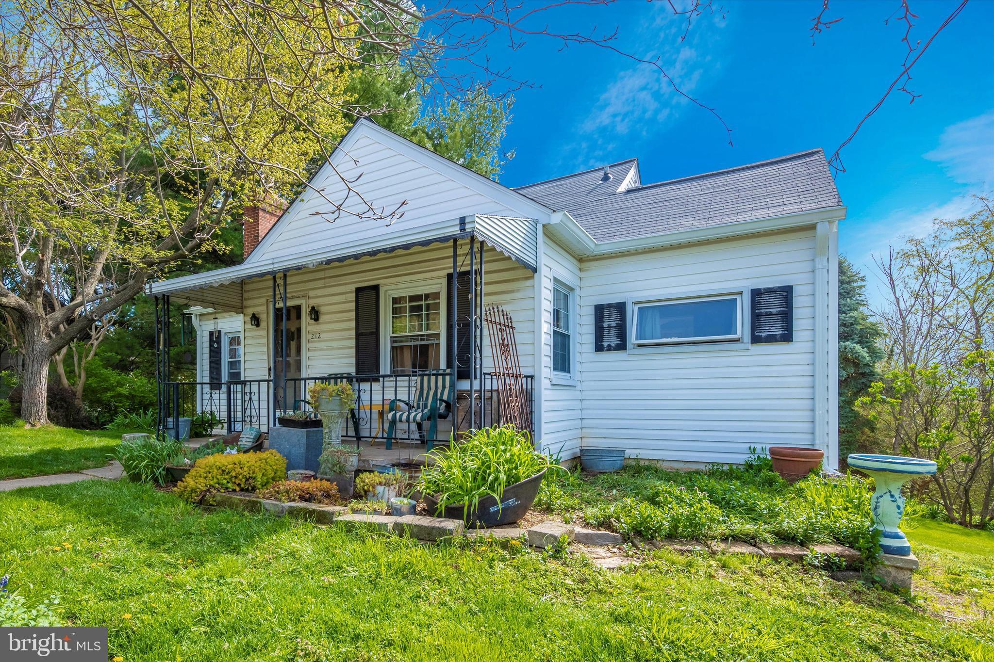 LINDEN HILLS - Residential