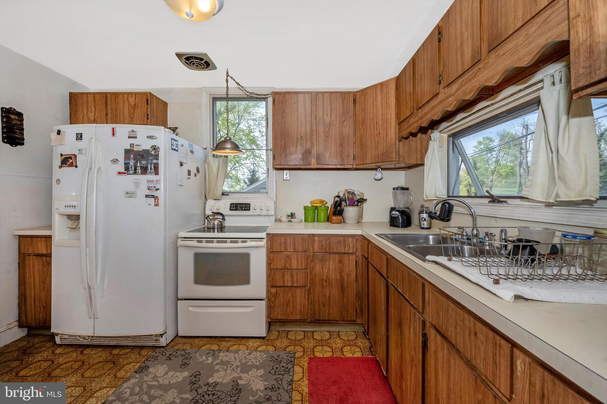 LINDEN HILLS - Residential