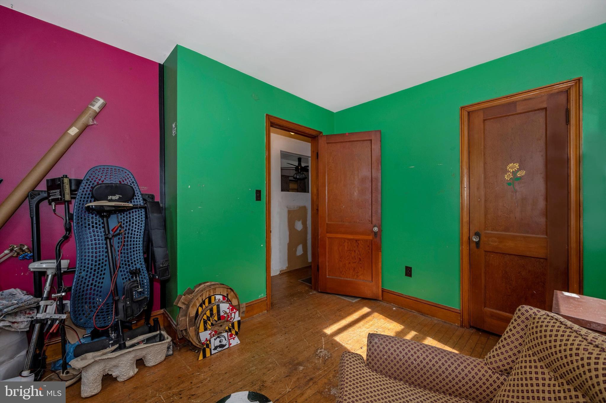 LINDEN HILLS - Residential