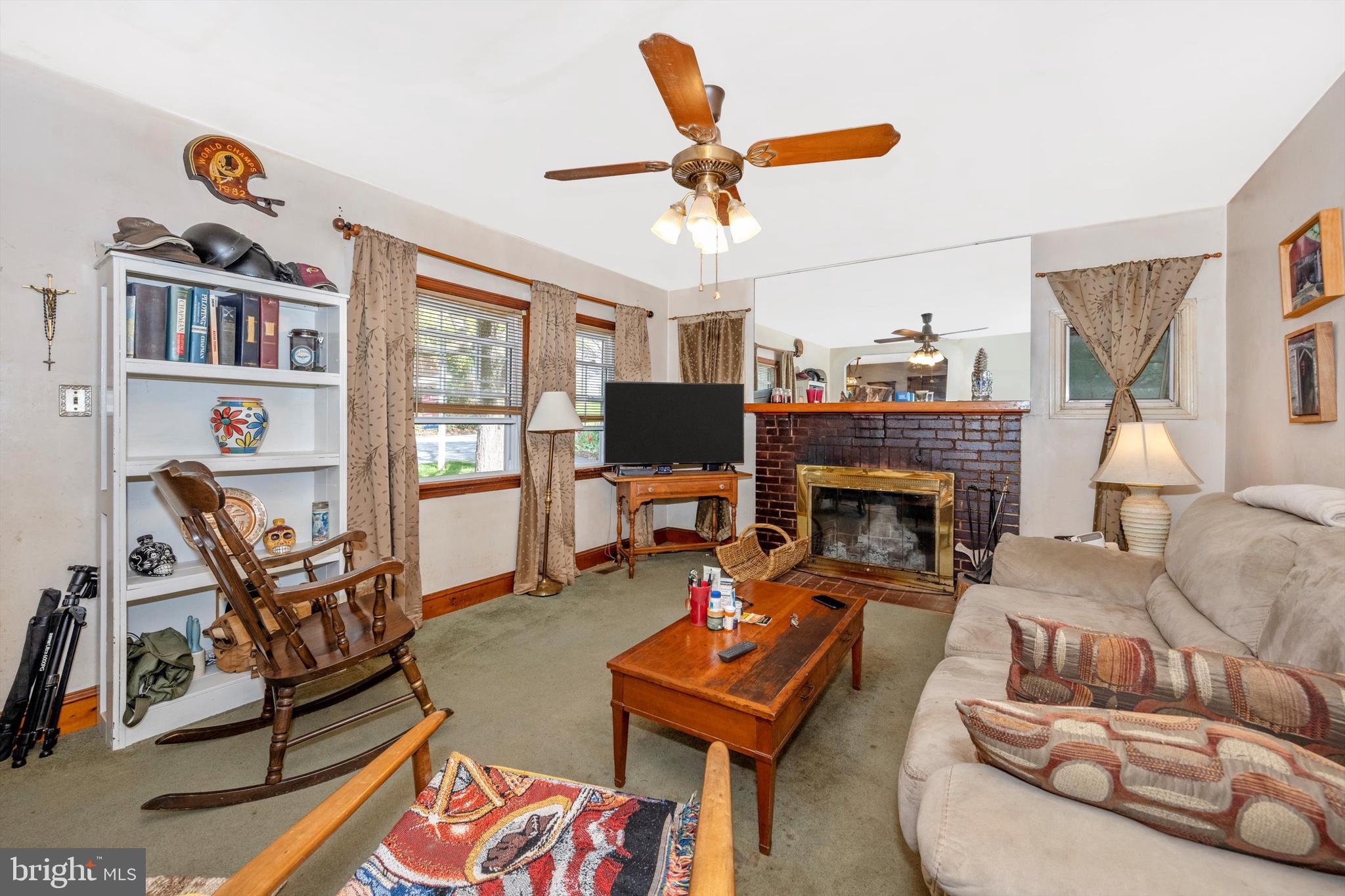 LINDEN HILLS - Residential