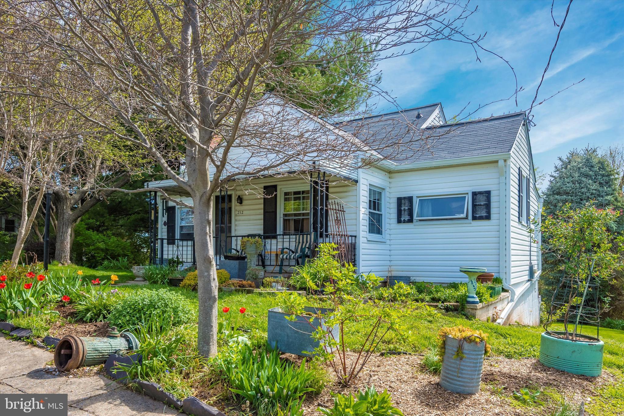 LINDEN HILLS - Residential