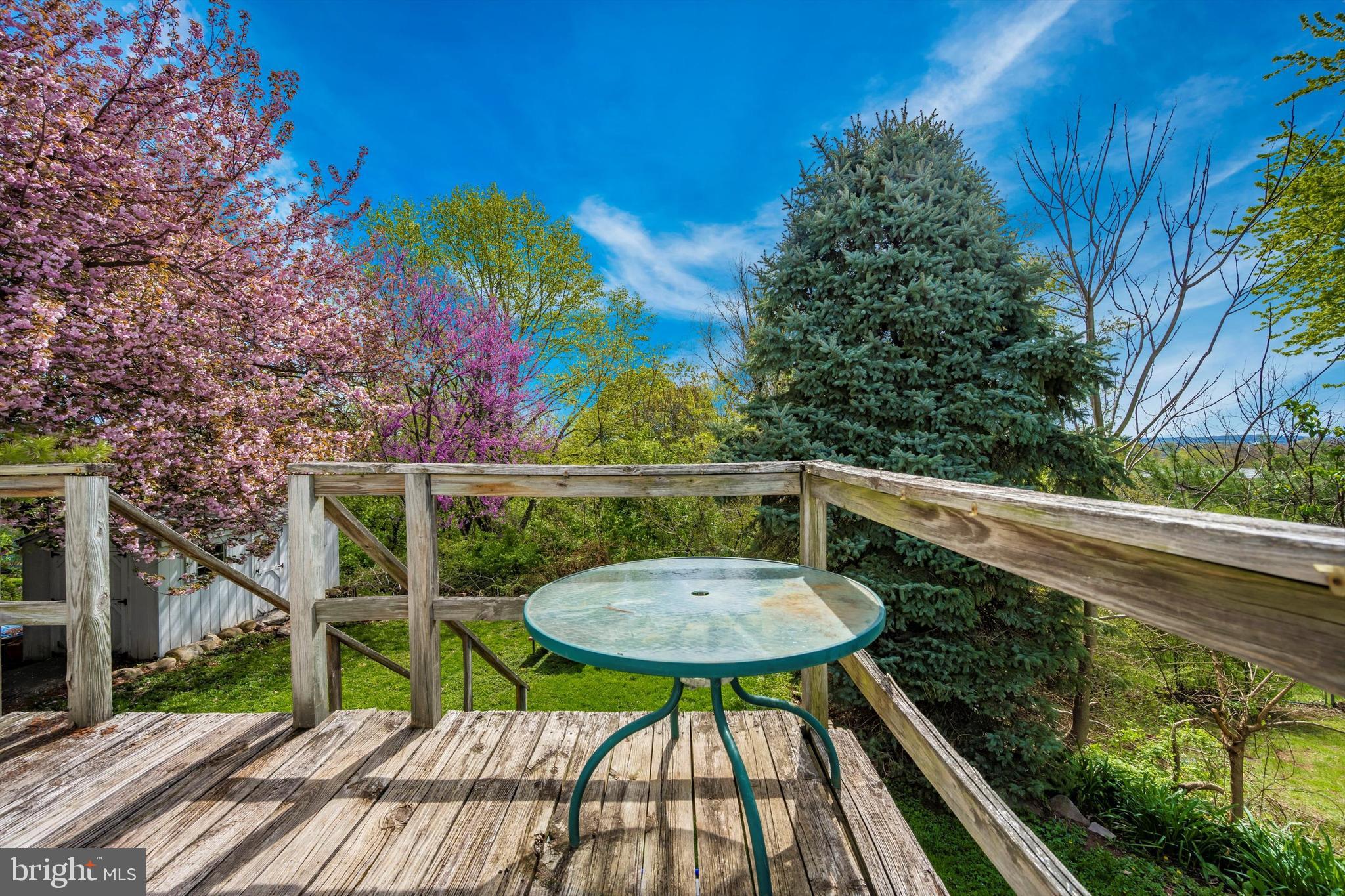 LINDEN HILLS - Residential