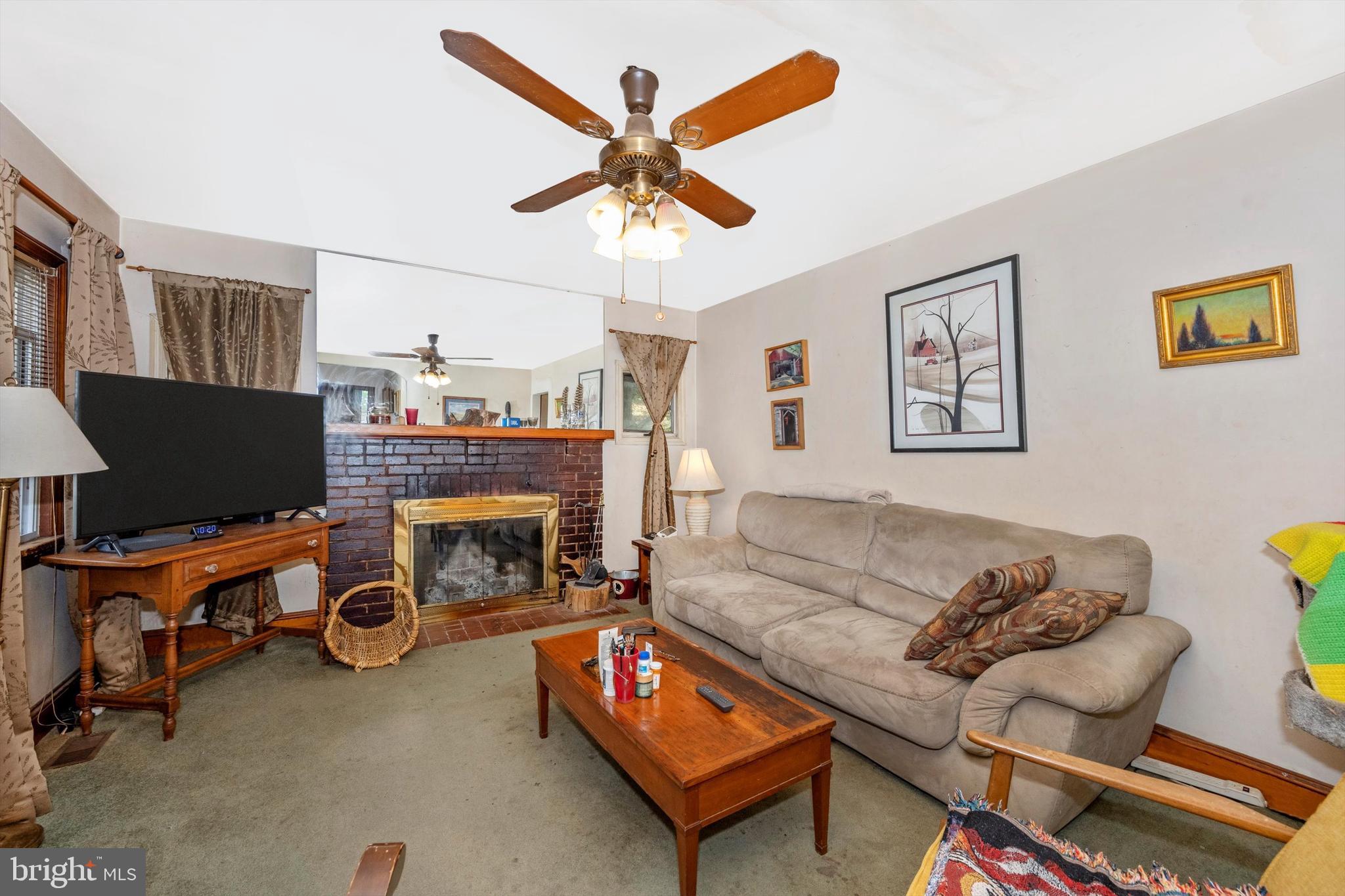 LINDEN HILLS - Residential