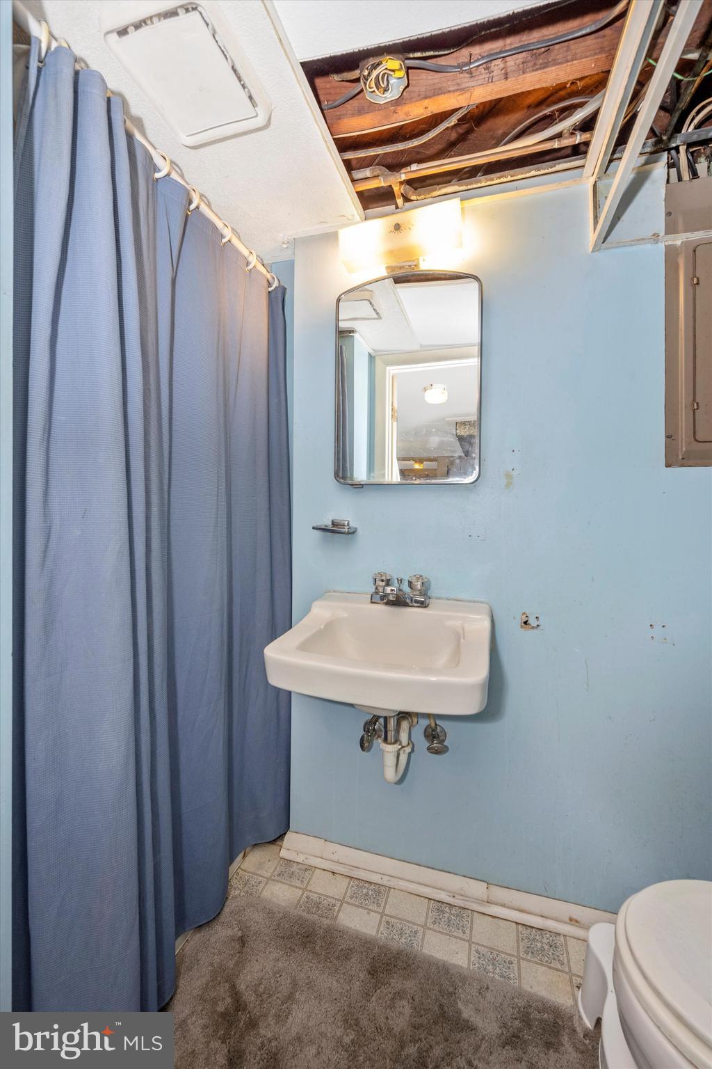 LINDEN HILLS - Residential