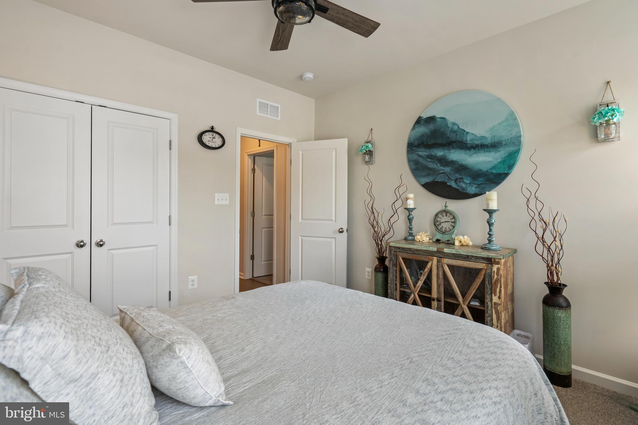 EAST QUARTER - Residential