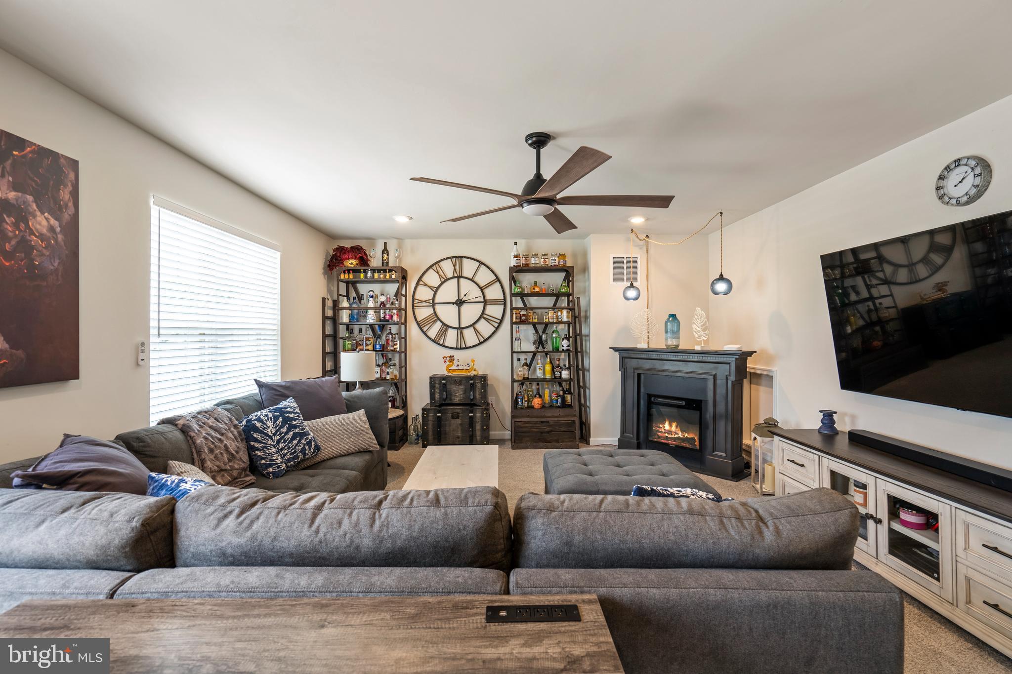 EAST QUARTER - Residential