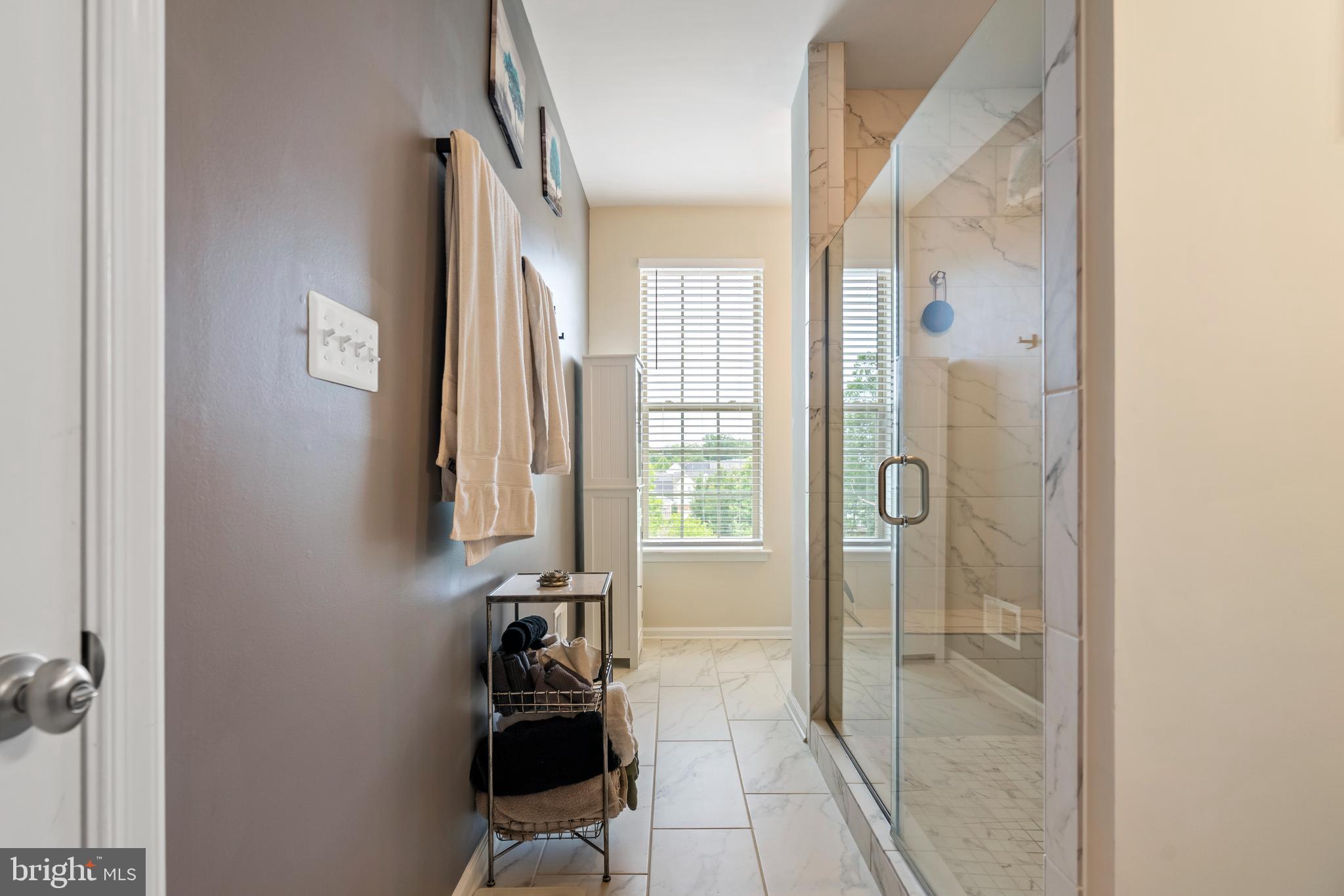 EAST QUARTER - Residential