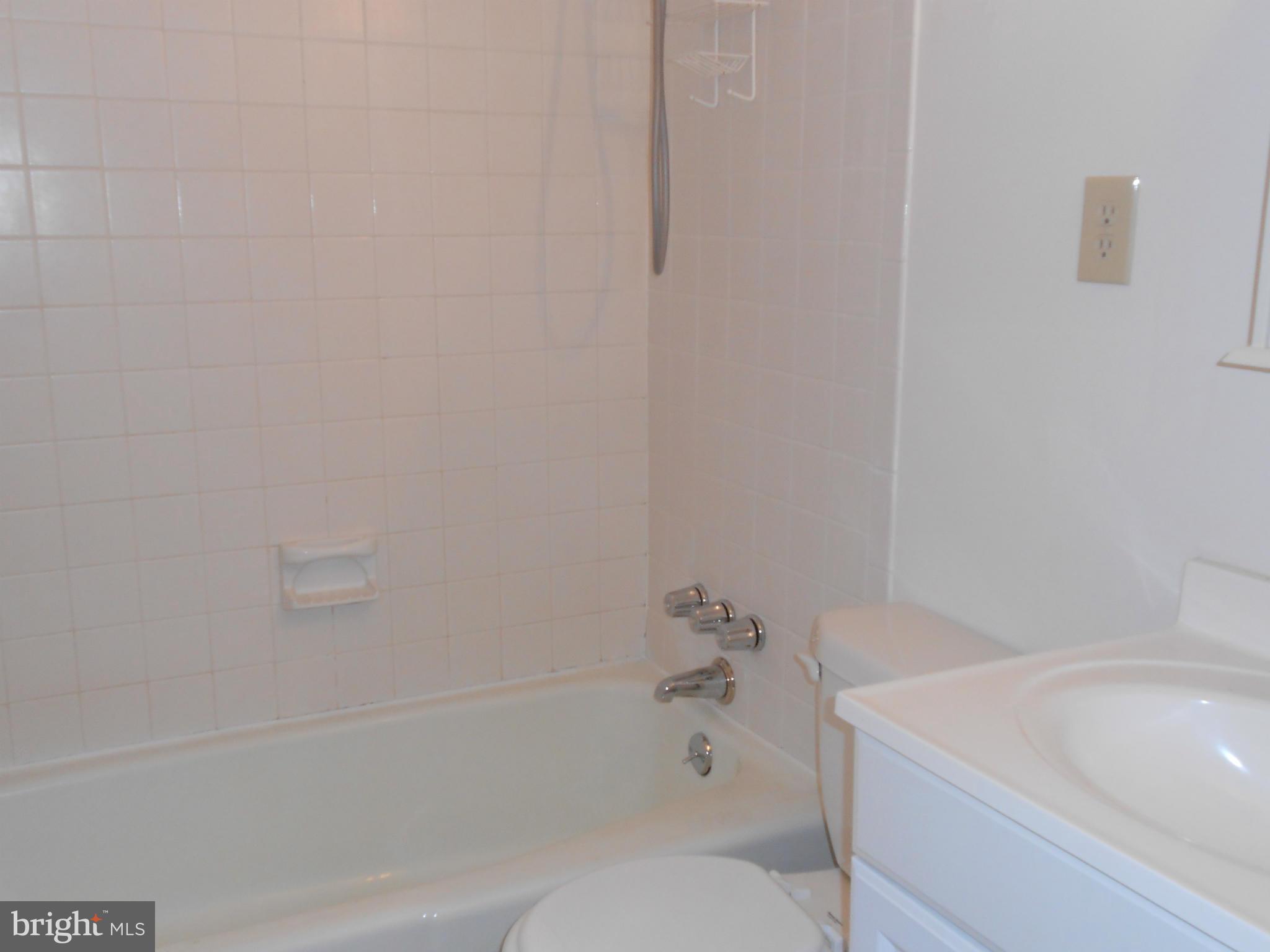 MAPLE RUN - Residential Lease