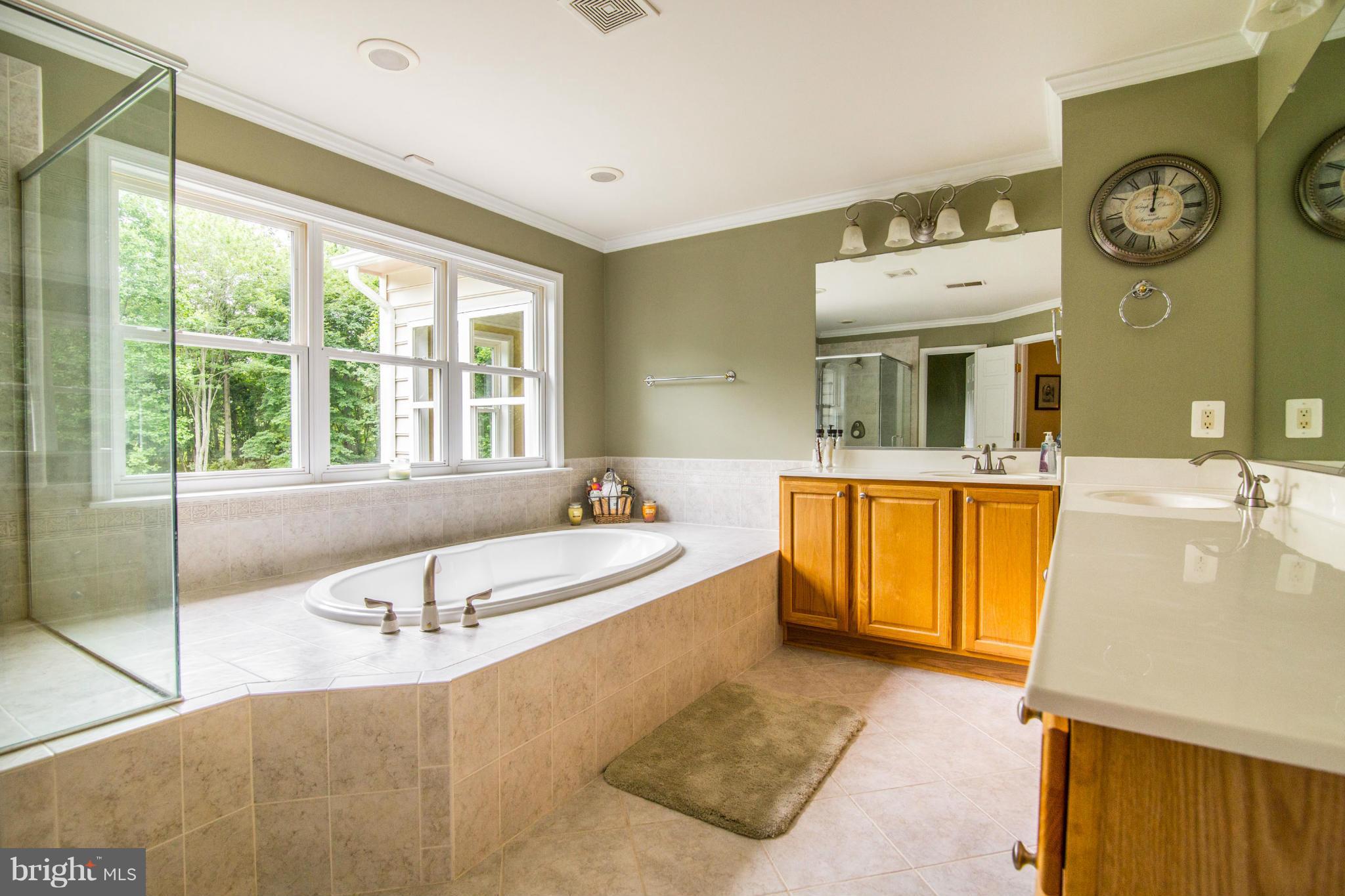 LOVELLA - Residential