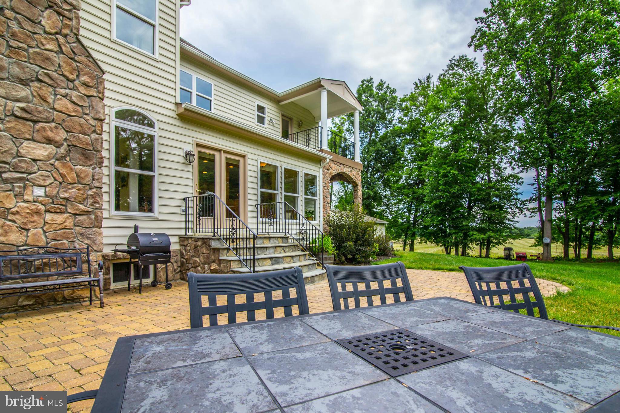 LOVELLA - Residential