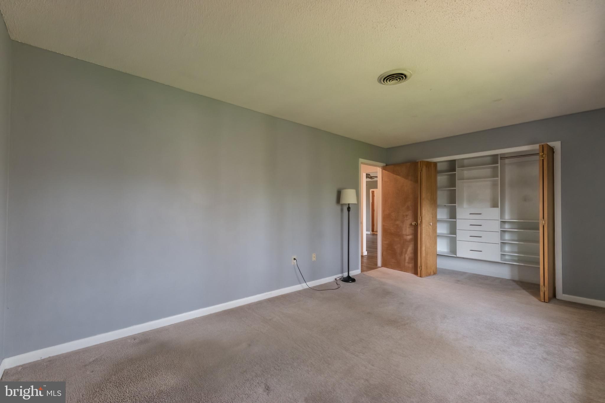 WOODBRIER MANOR - Residential