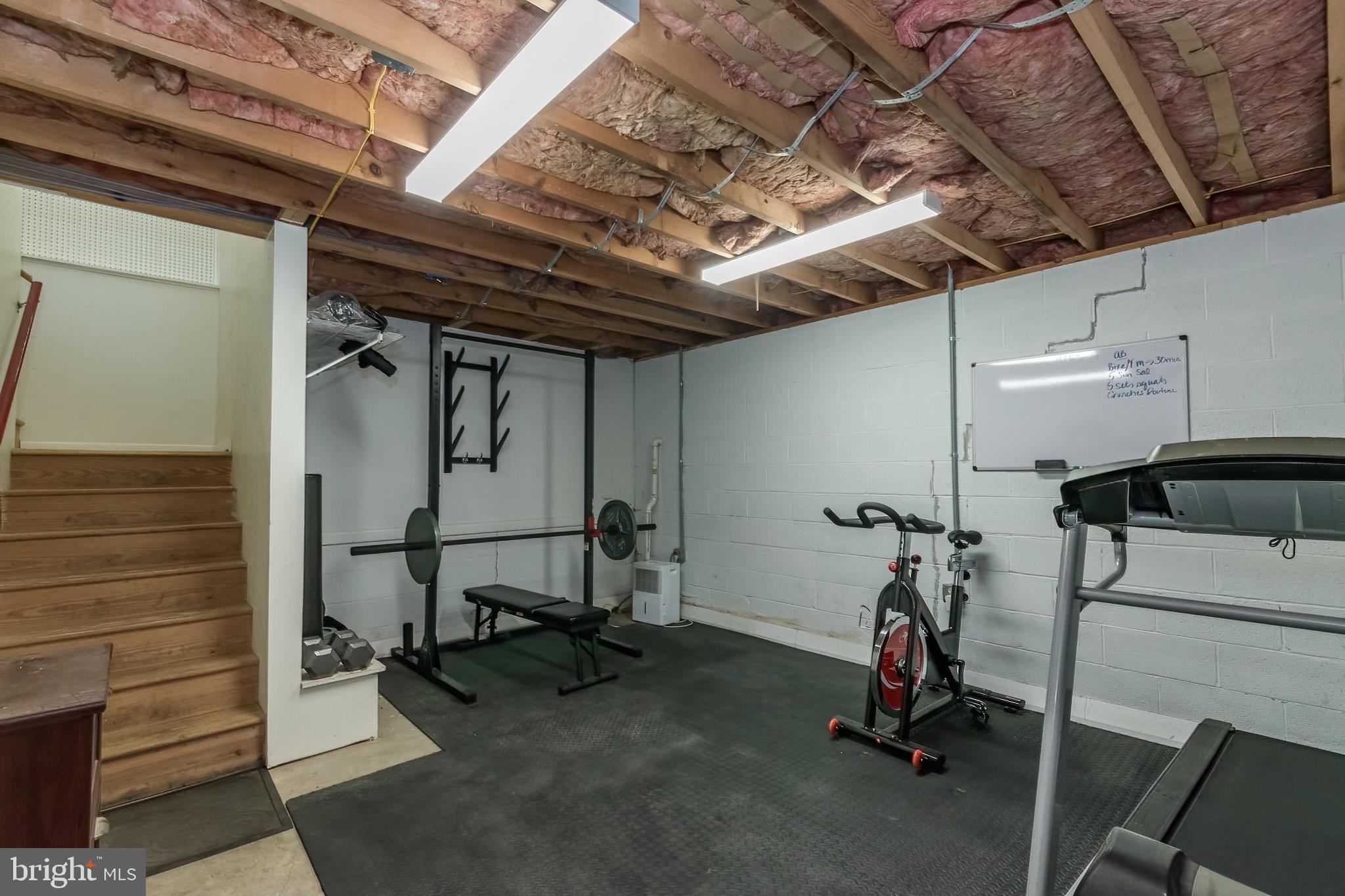 WOODBRIER MANOR - Residential