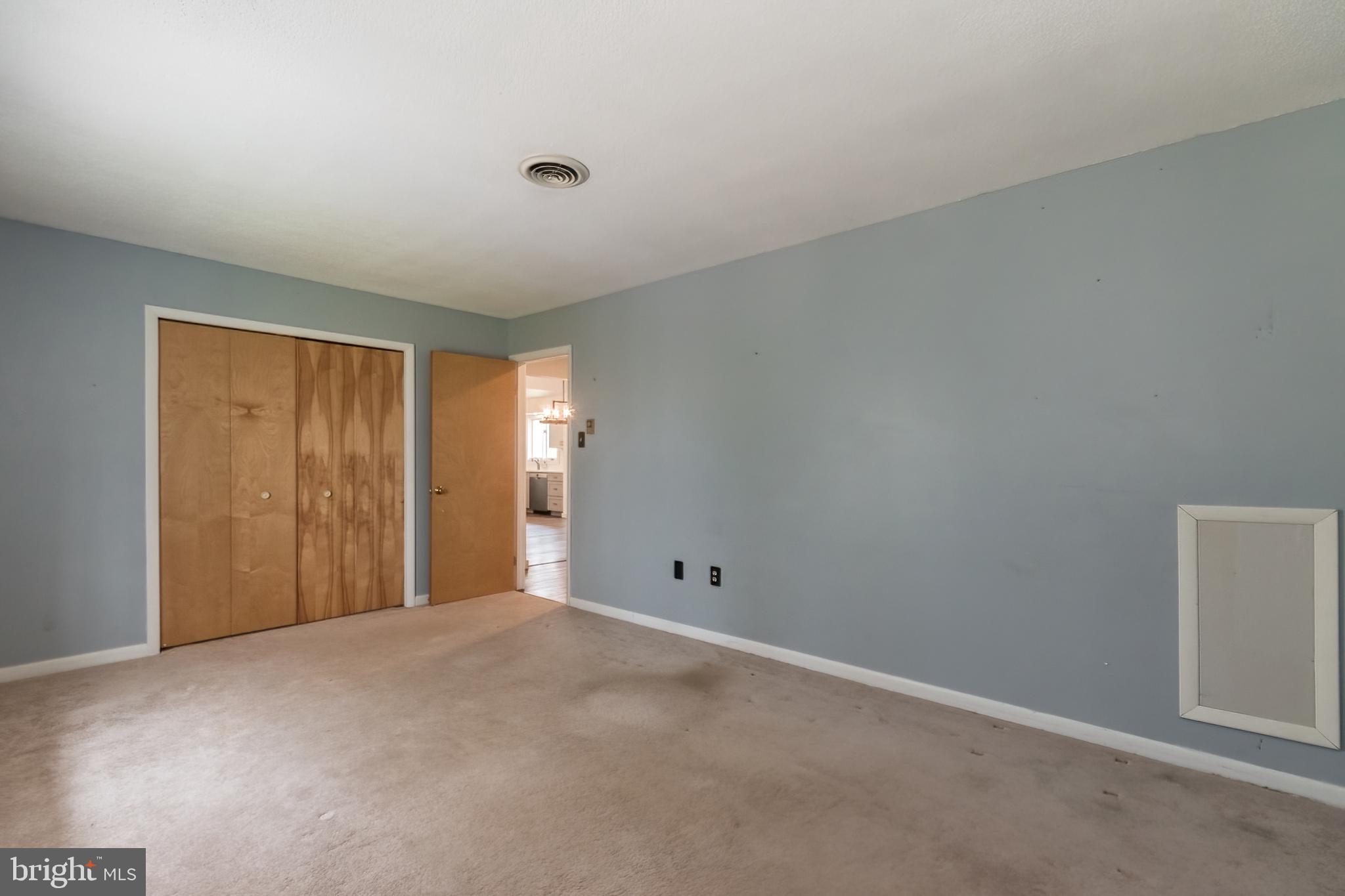 WOODBRIER MANOR - Residential