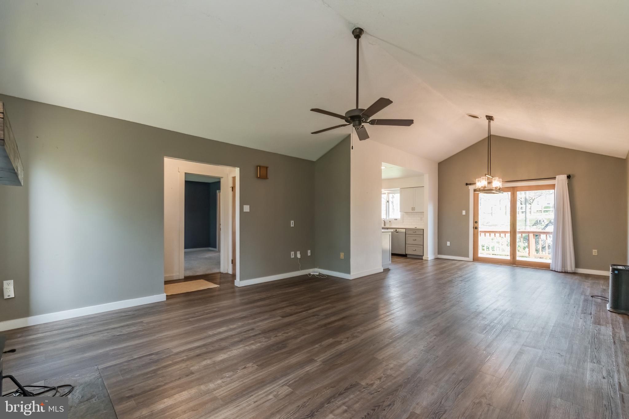 WOODBRIER MANOR - Residential