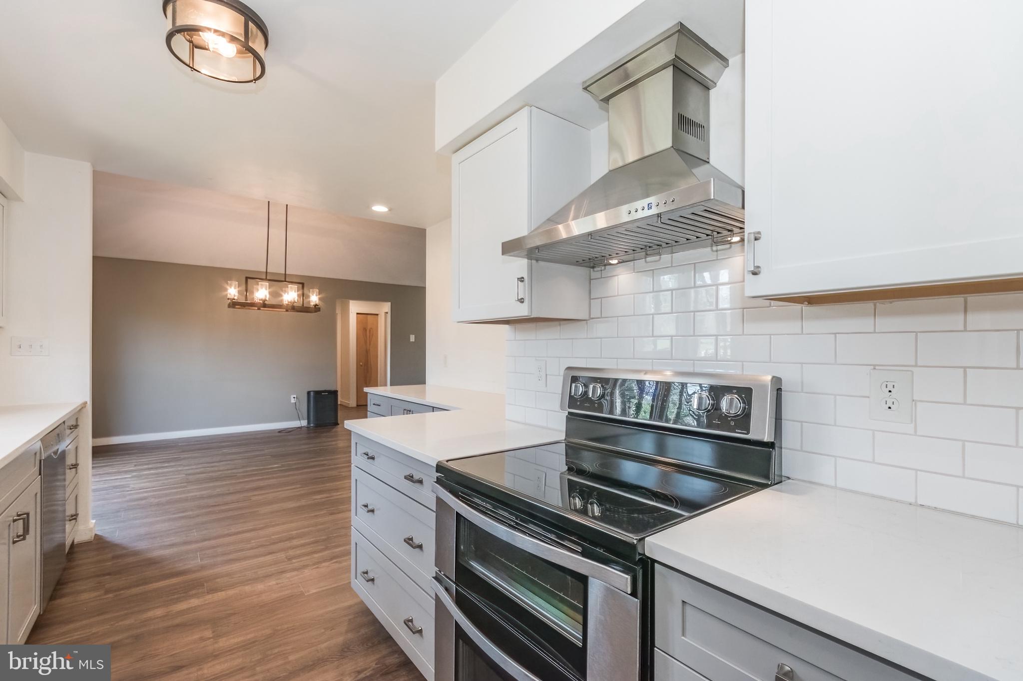 WOODBRIER MANOR - Residential