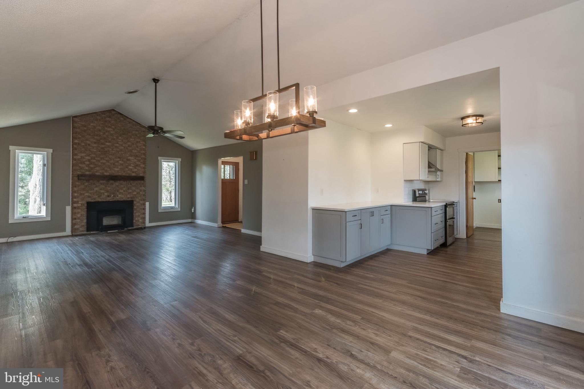 WOODBRIER MANOR - Residential