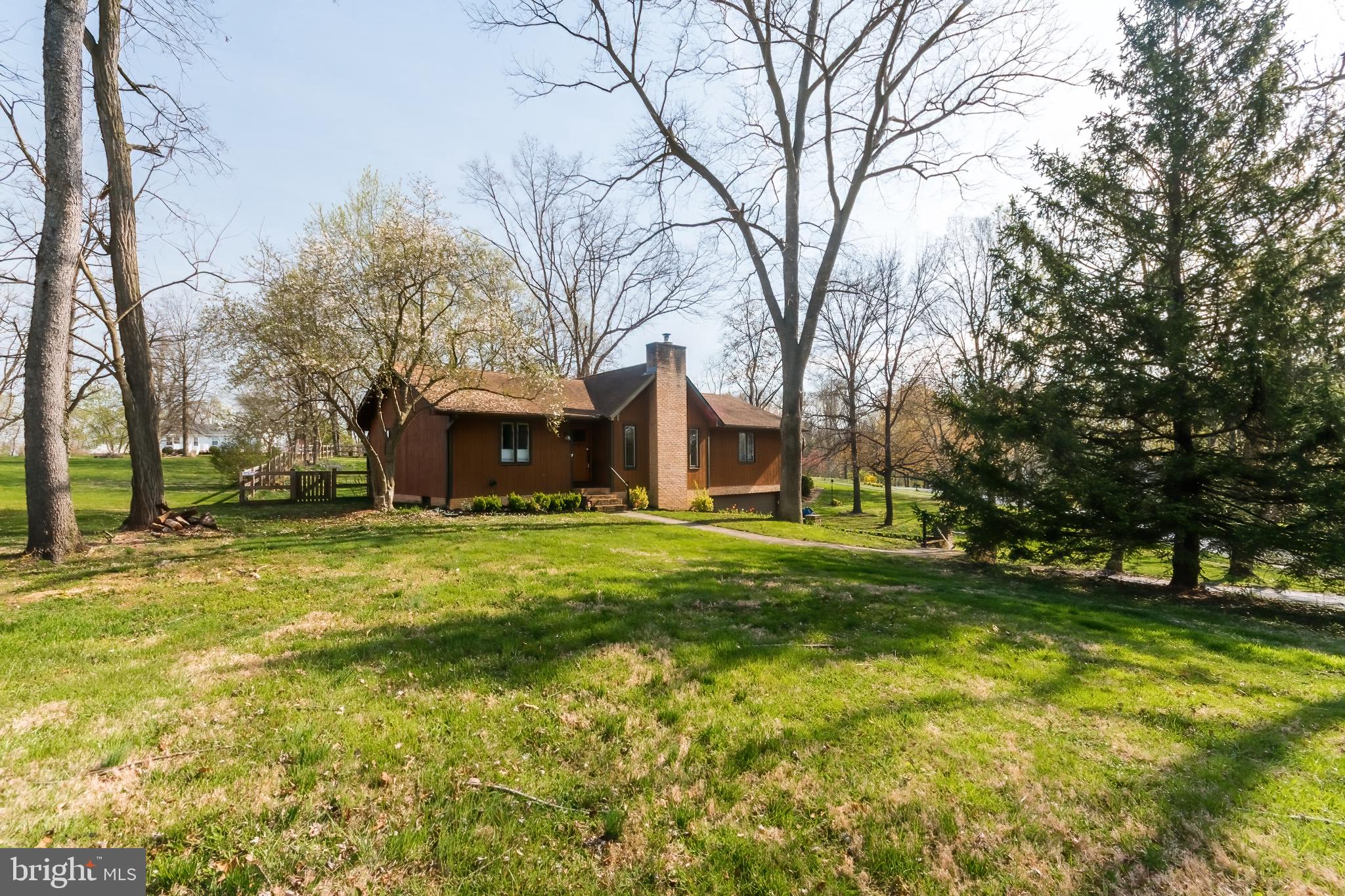 WOODBRIER MANOR - Residential