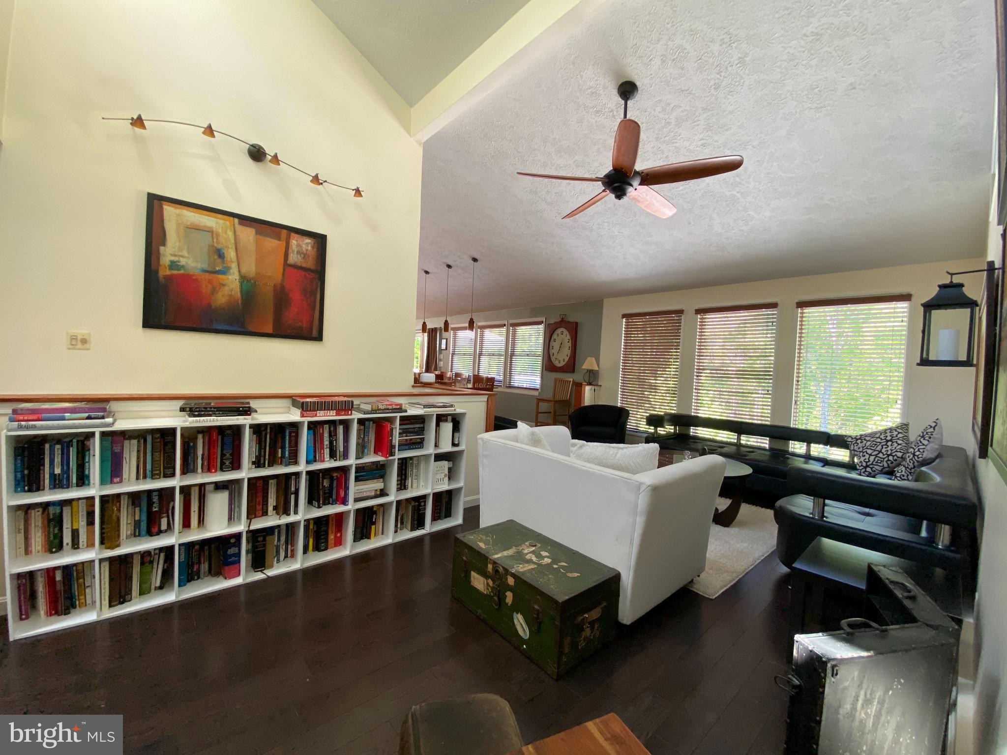 ASPEN WOODS - Residential Lease